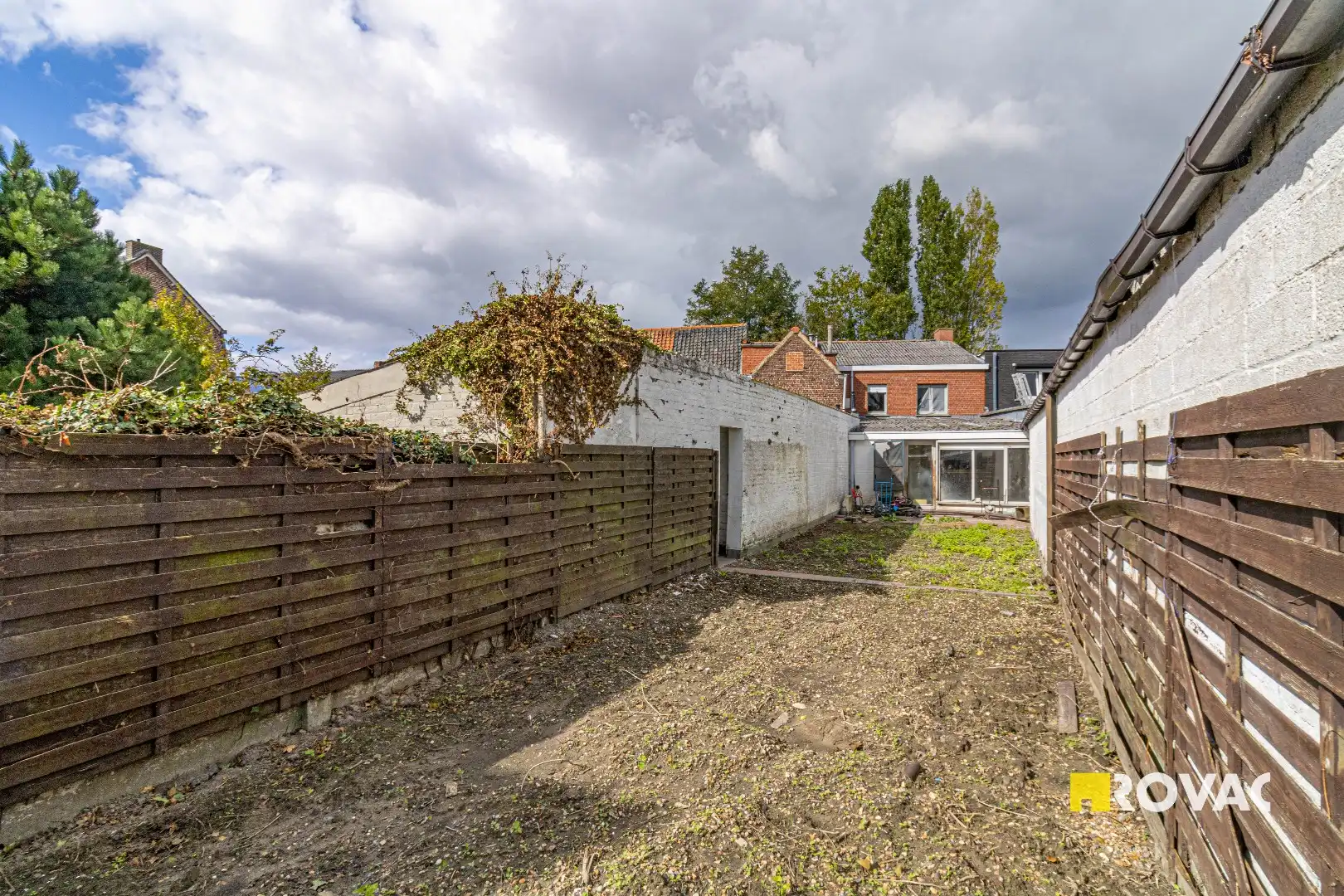 Zeer ruime woning met 5 slaapkamers, tuin en uitweg foto 21