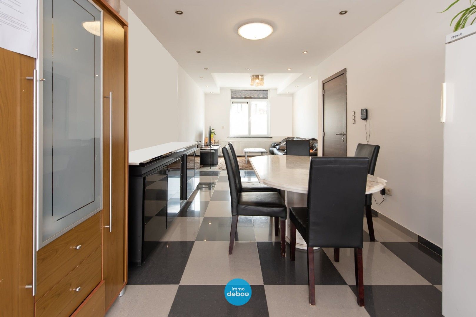 Ruime instapklare woning vlakbij zee foto 7