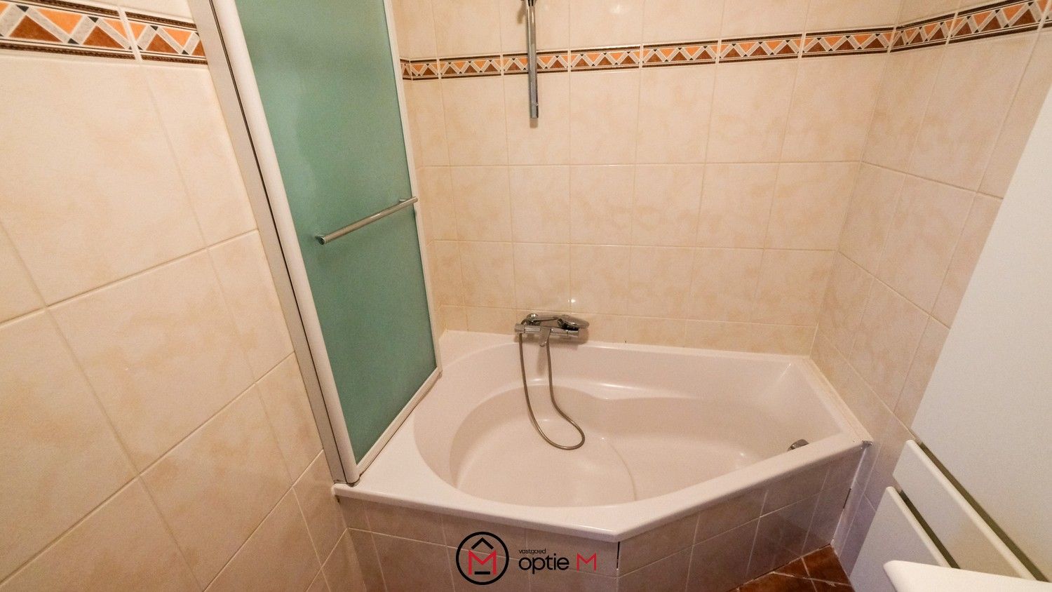 Investeringspand met handelsruimte en appartement in Merem Bilzen foto 24