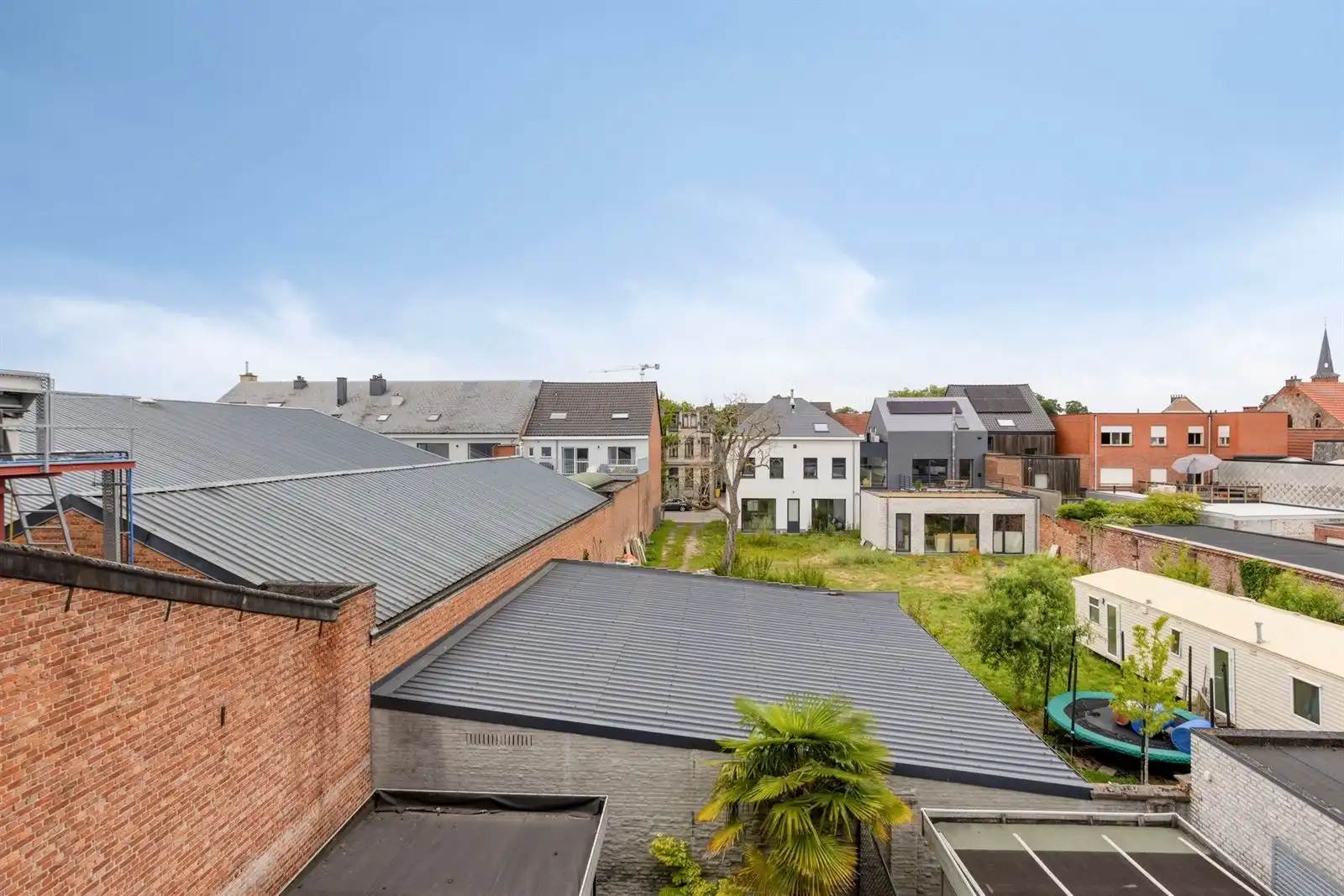 Instapklaar appartement met 2 slpk en ruim terras foto 19