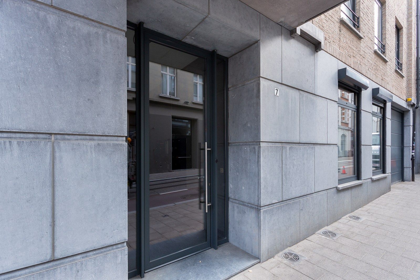 Recent appartement met 2 slk en terras foto 19