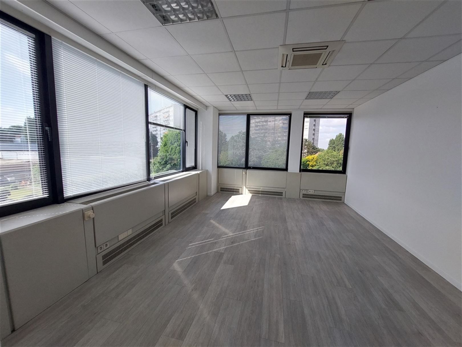 WEST BRUSSELS BUSINESS CENTRE - 482m² foto 10