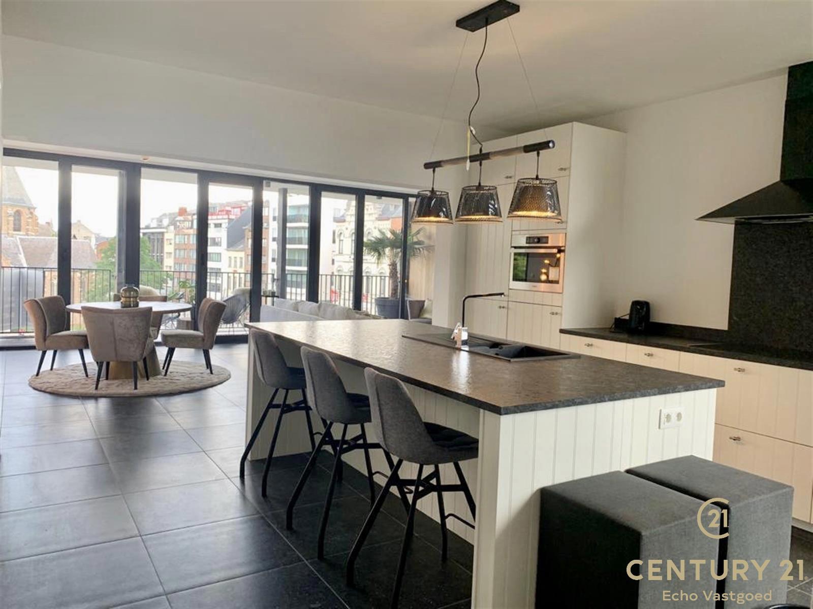 Luxe 2-slaapkamerappartement te huur op toplocatie foto 9