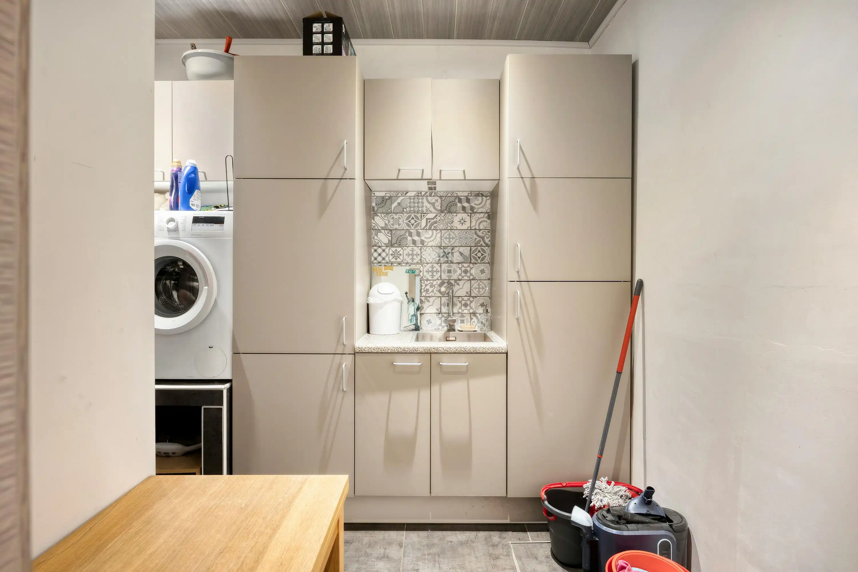 Gezellig en instapklaar huis te koop in Schoten foto 16