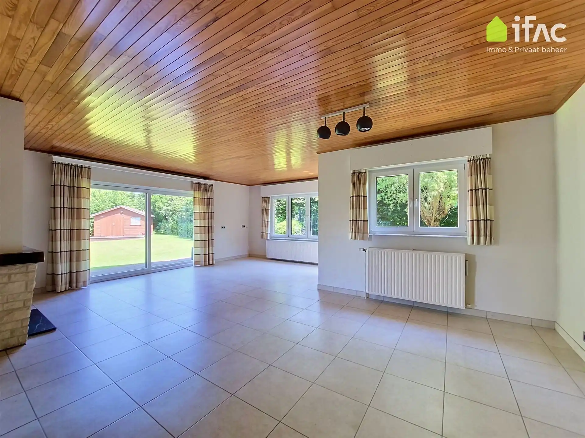Rustig gelegen gerenoveerde villa in perfecte staat foto 5