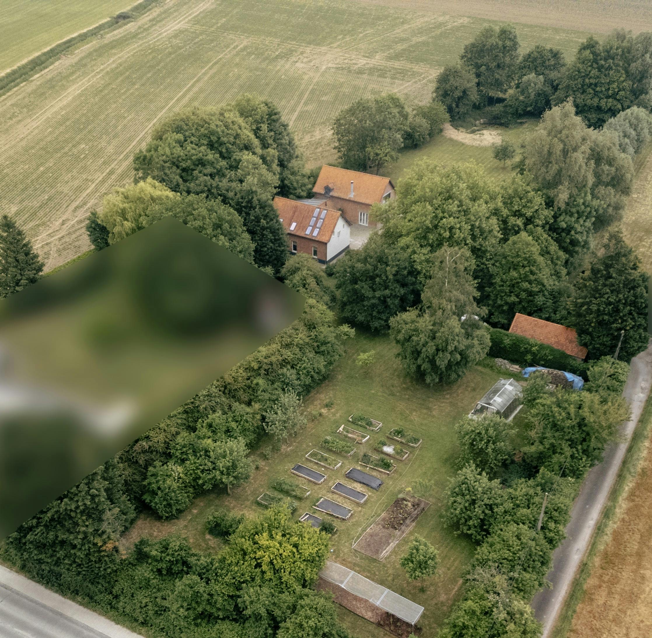 Exclusief landhuis op +/- 8000 m²: de synthese van rust en ruimte foto 3