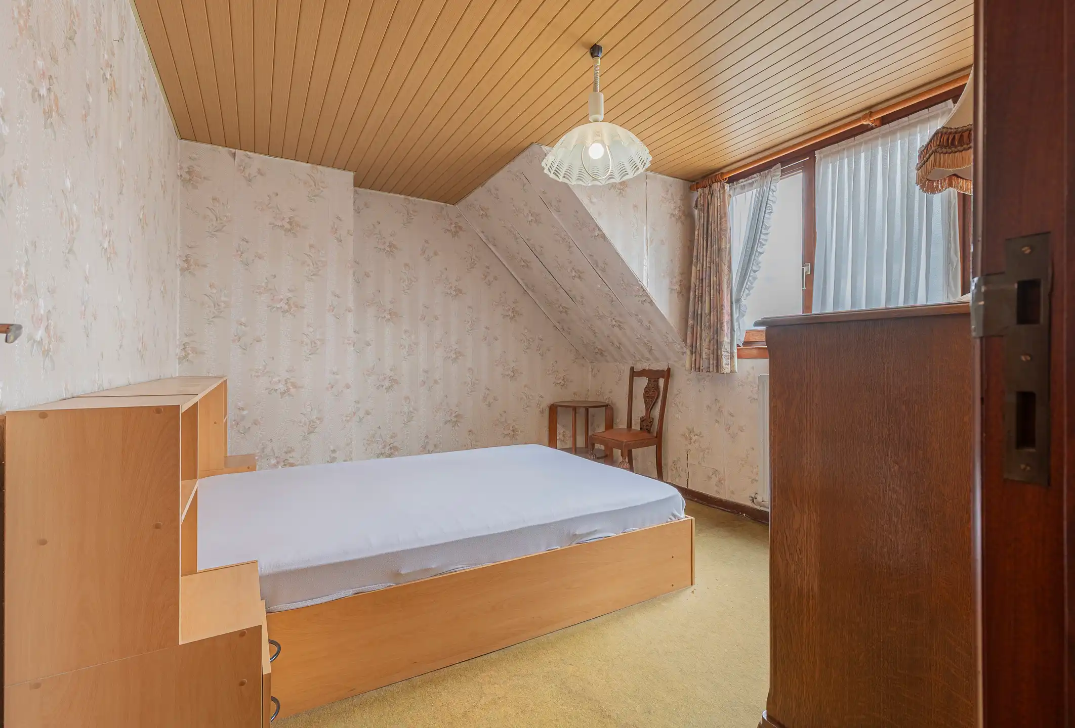 AALST – WONING MET VEEL STOCKAGERUIMTE OP TOPLOCATIE foto 17