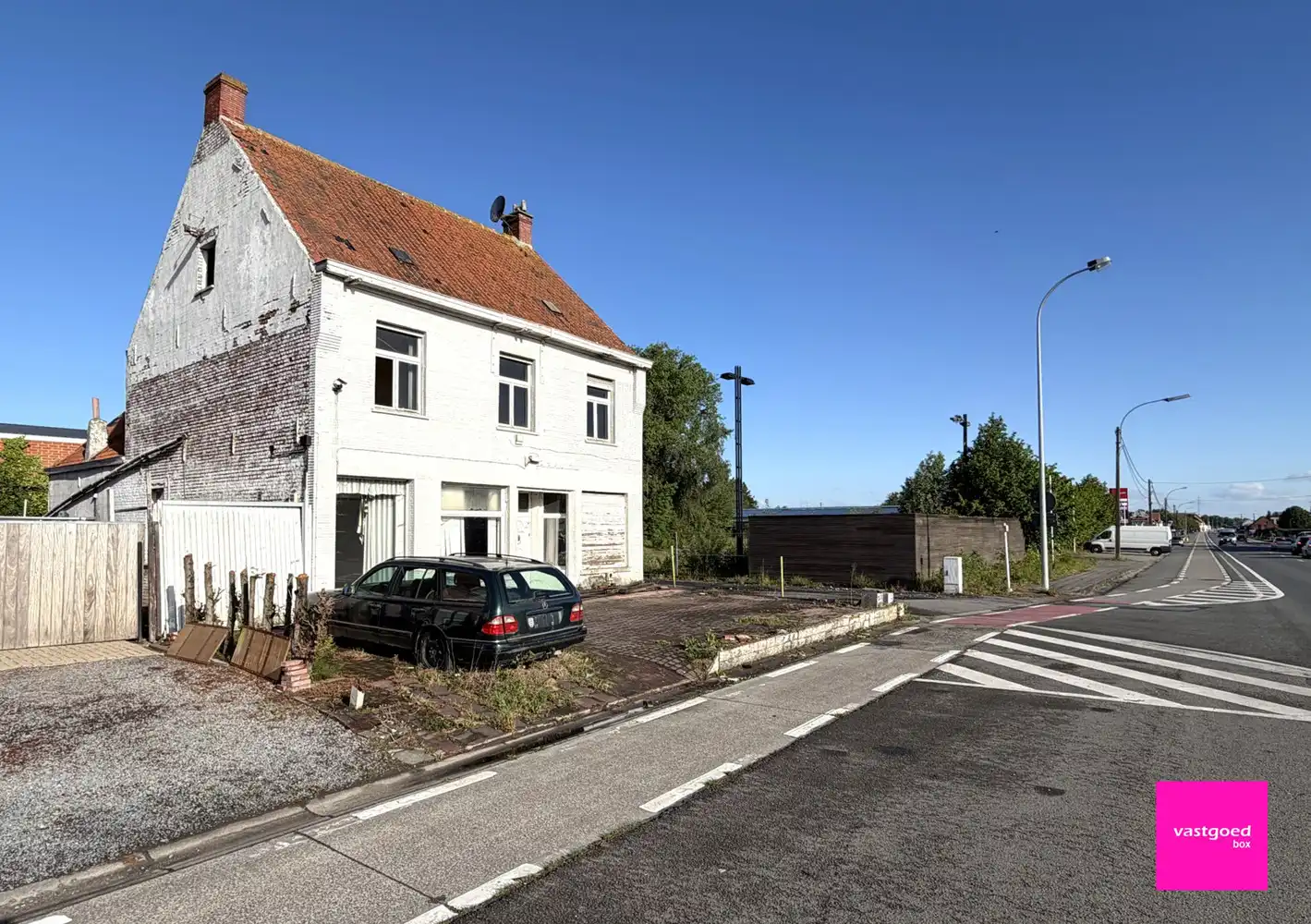 Voormalig handelshuis met veel potentieel, te Ingelmunster foto 3