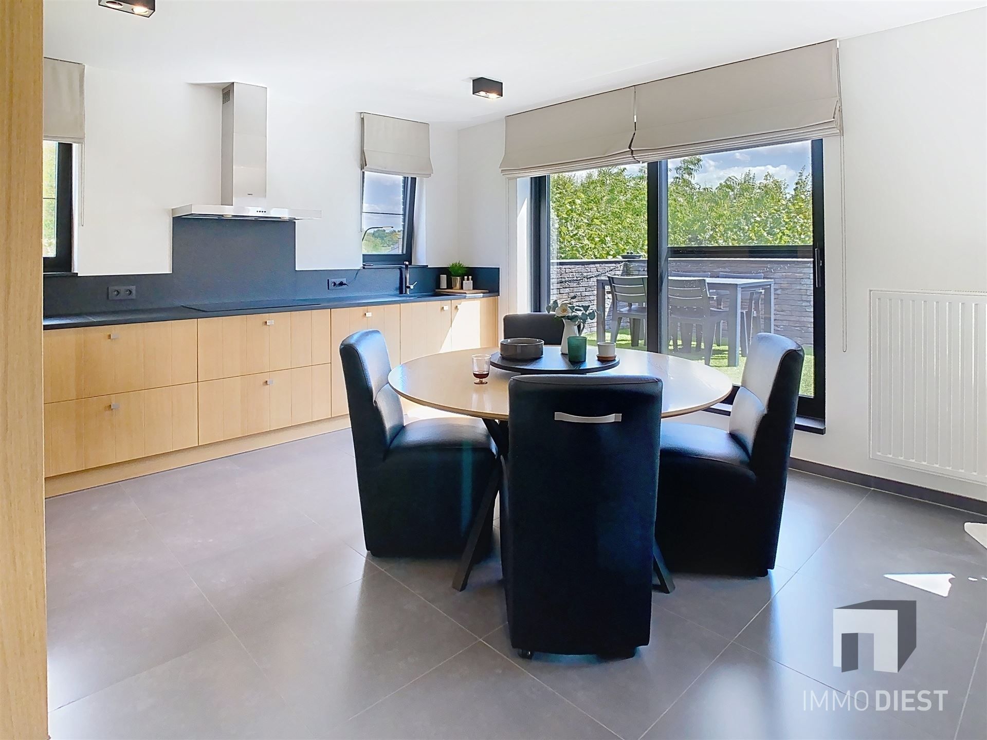 Modern duplex appartement met 3 slpkmrs foto 6
