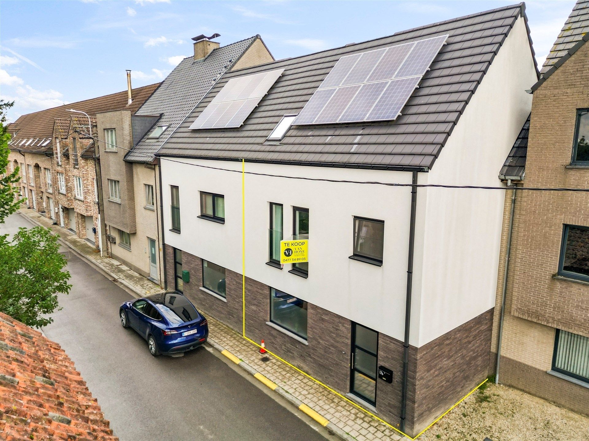 Recente woning, 5 slaapkamers, met garage en staanplaats. foto {{pictureIndex}}