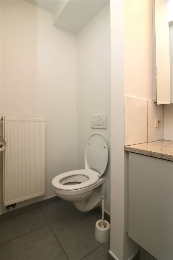 Gelijkvloers app met 1 slpk, terras, nabij station foto 13