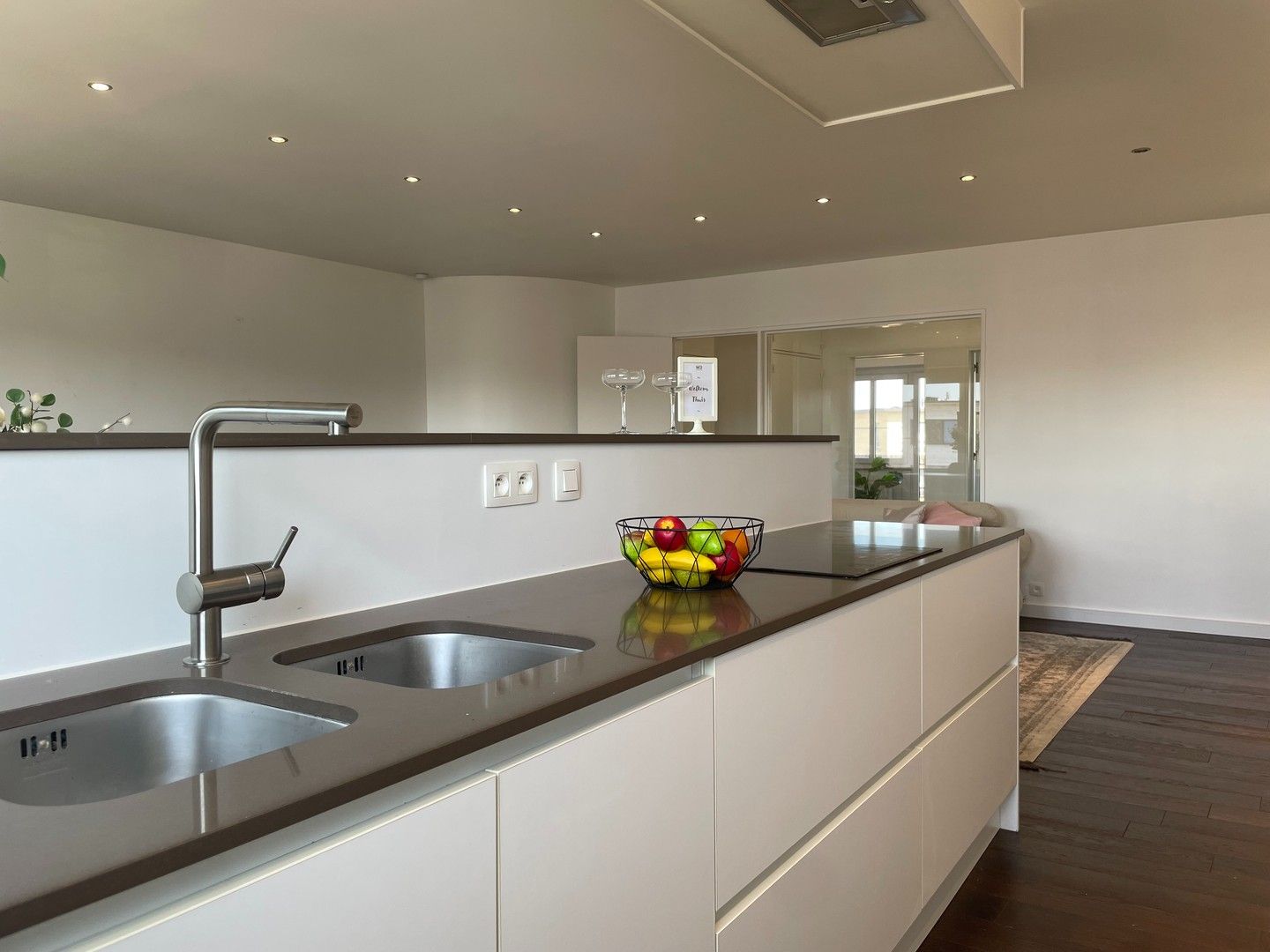 Modern & energiezuinig appartement met terras, autostaanplaats en kelder – instapklaar! foto 5