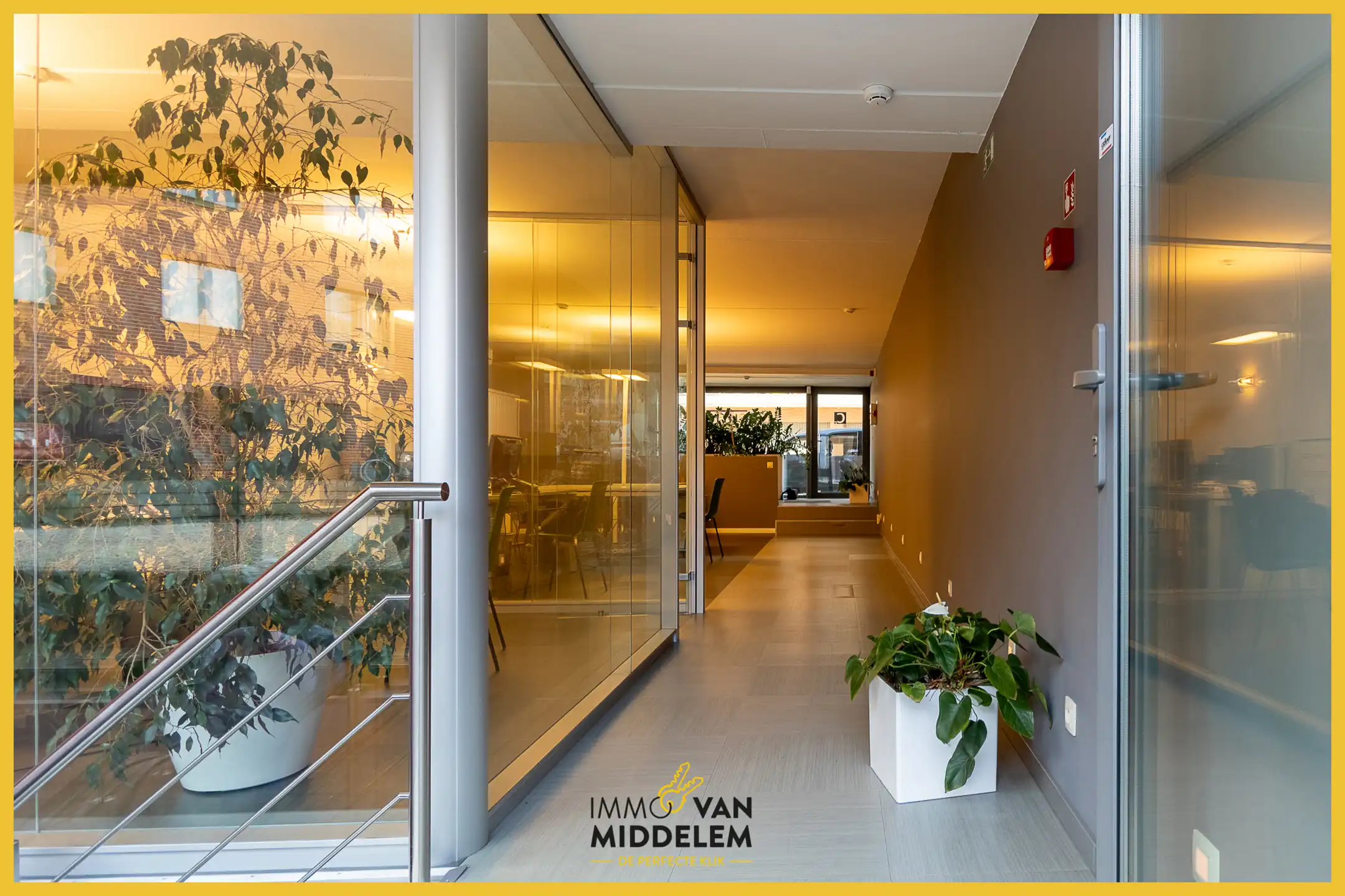 ENERGIEZUINIGE KANTOORRUIMTE MET 2 PARKINGS TE ZELLIK foto 9