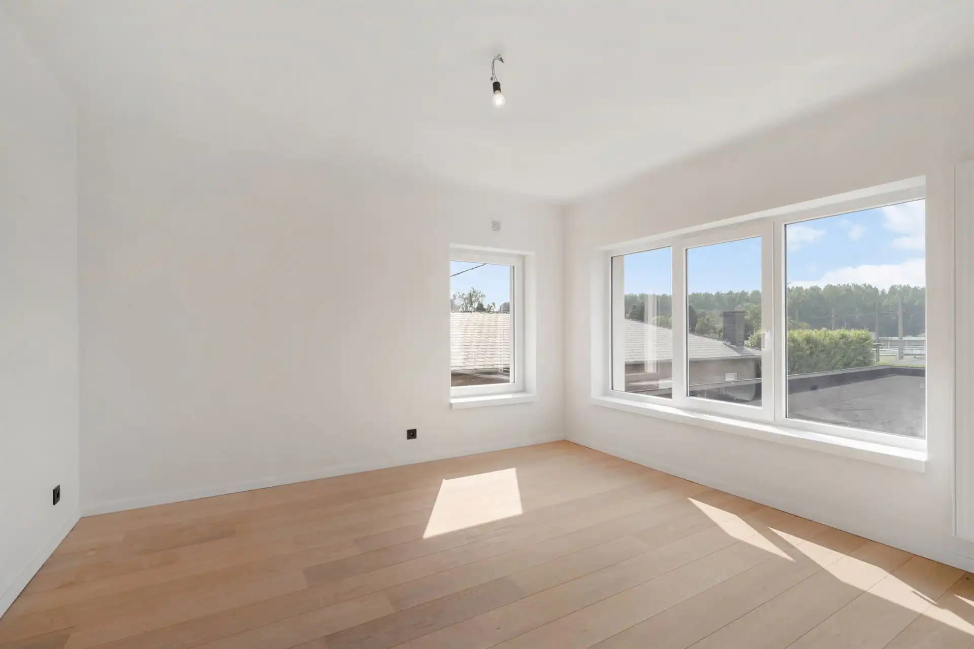 Eco-gerenoveerde gezinswoning op een perceel van 600m2 foto 13