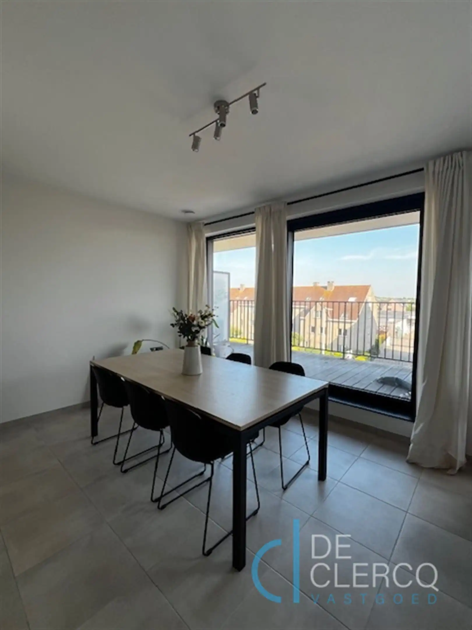 Tijdloos appartement TE HUUR in centrum Lochristi! foto 6