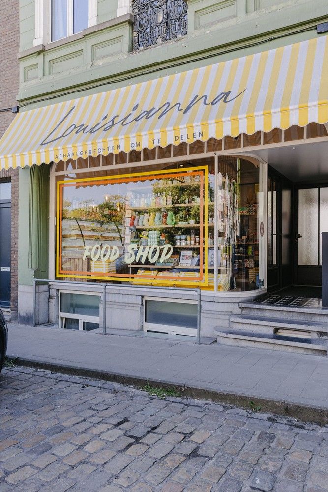 Buitengewoon royaal herenhuis centrum Gent met verwarmd buitenzwembad. foto 36