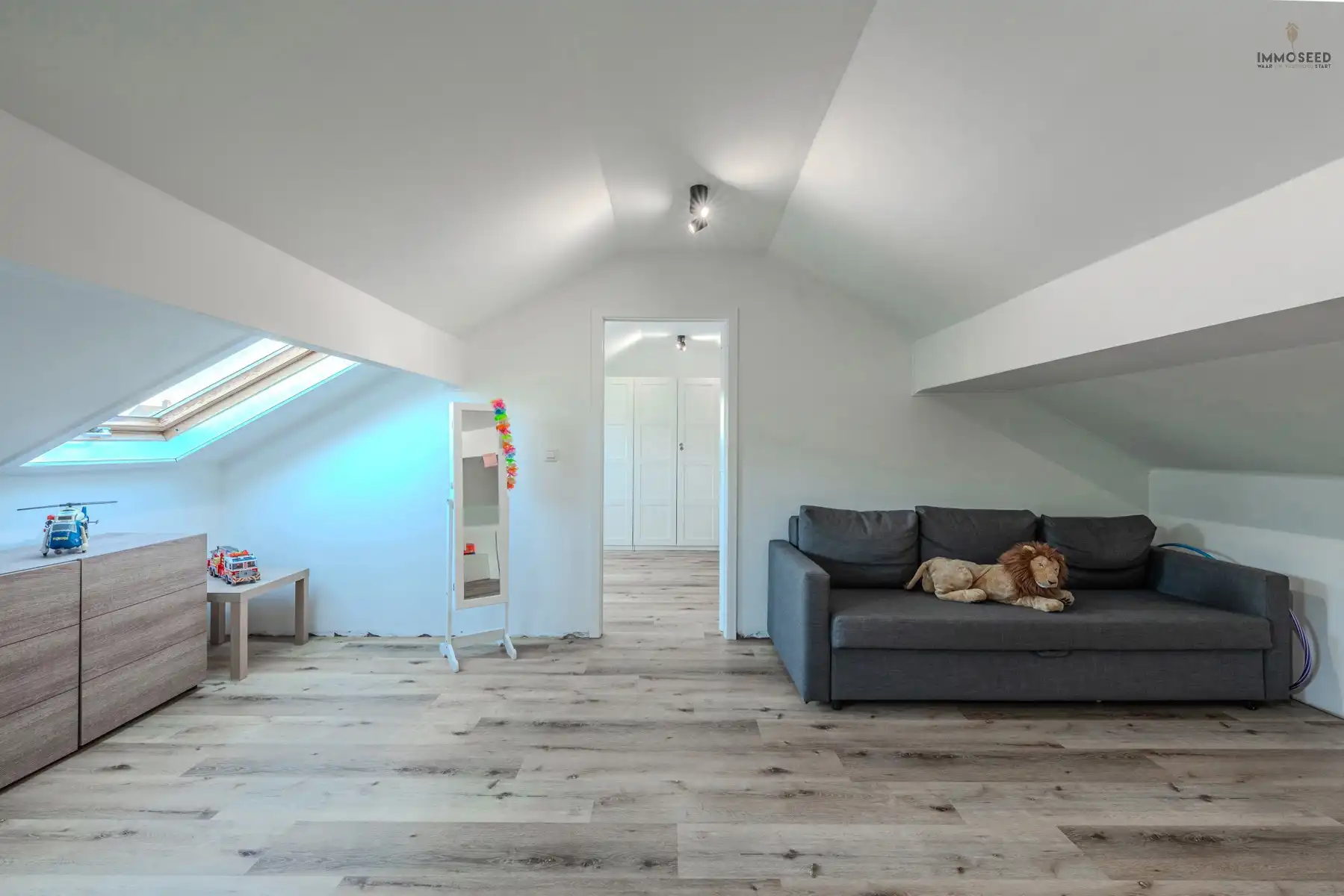 Verrassend ruime woning met verzichten foto 9