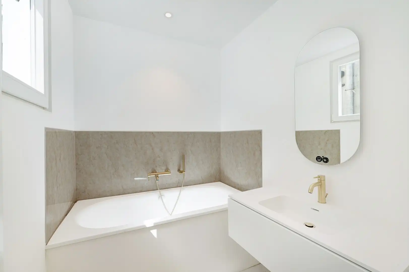 Zonnige penthouse met 3 slaapkamers en open zicht, nabij de Dumortierlaan. foto 22