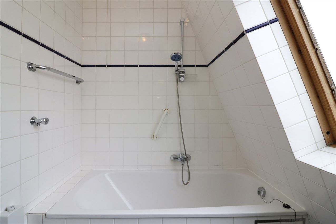 Appartement, twee slaapkamers, autostaanplaats in centrum foto 17