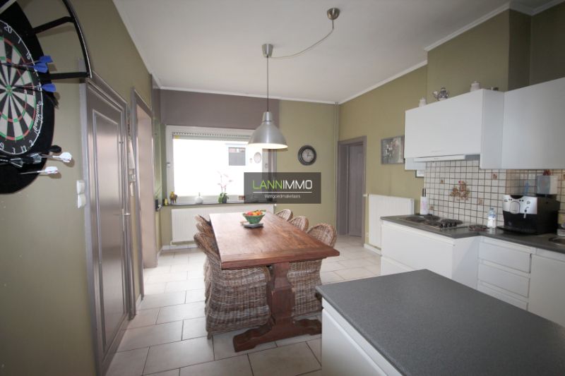 Ruime woning met weide en boomgaard foto 6