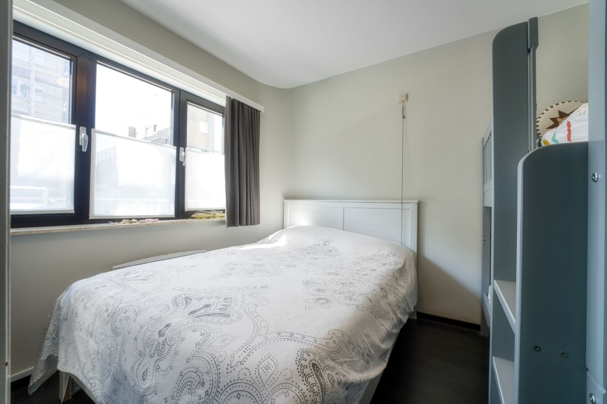 appartement/studio met slaapkamer nabij de zeedijk foto 6