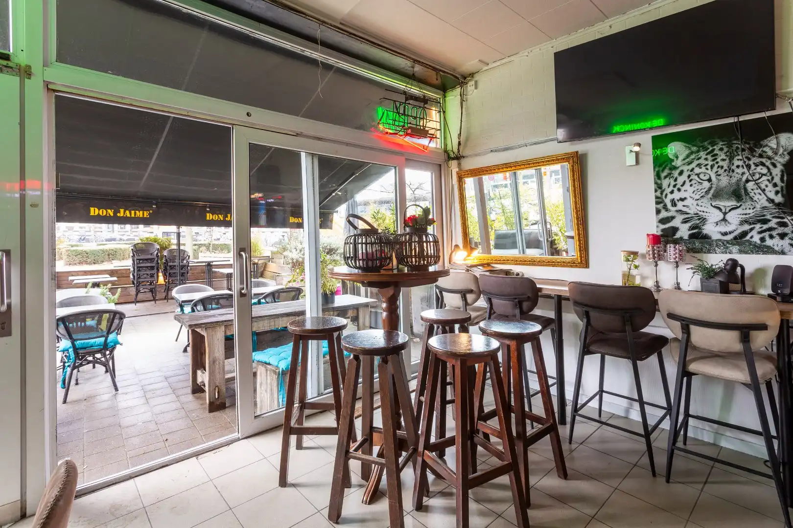 Handelshuis aan Berchem station foto 11