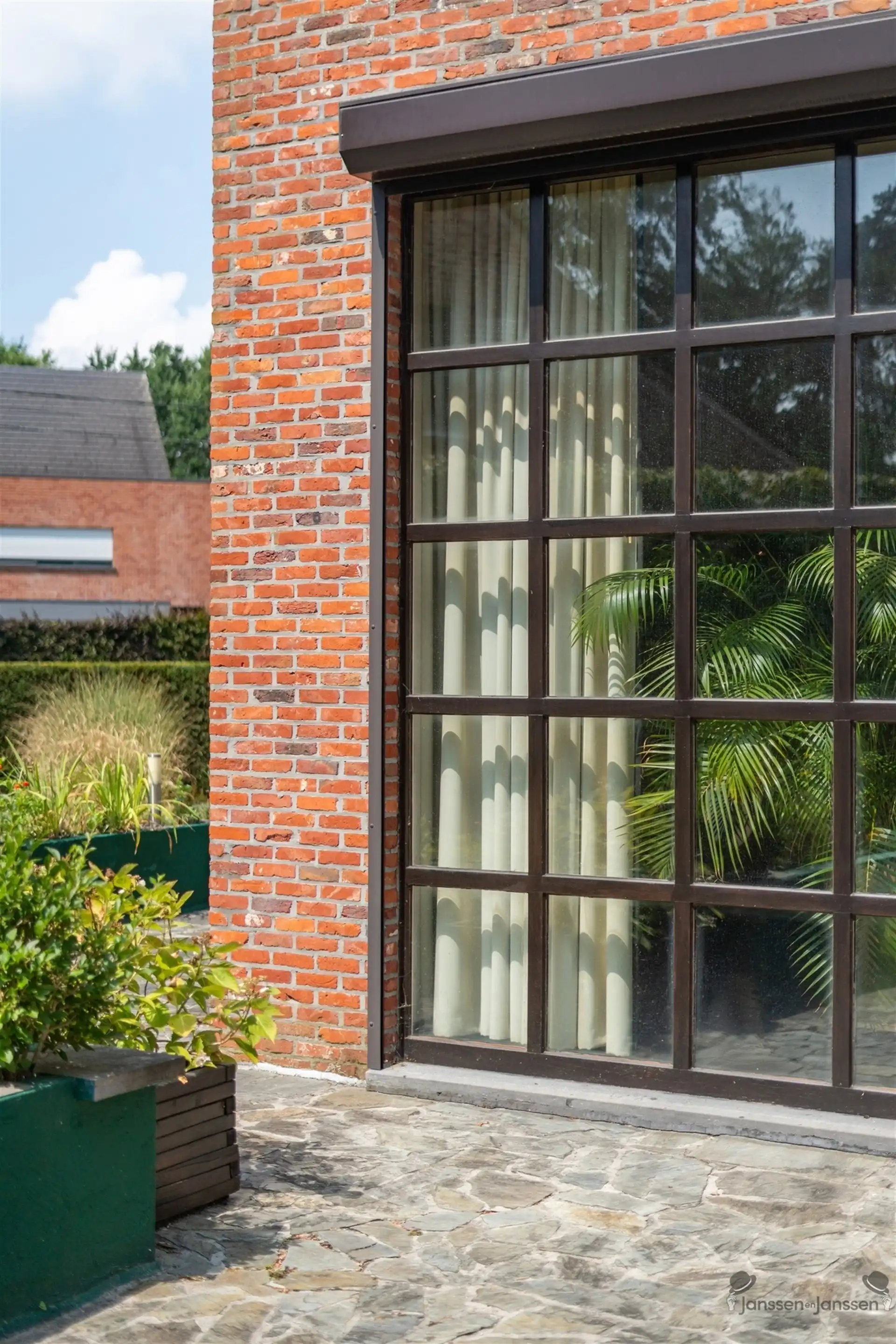 Architecturale woning met 4 slaapkamers op een royaal perceel van 2.012 m² foto 18
