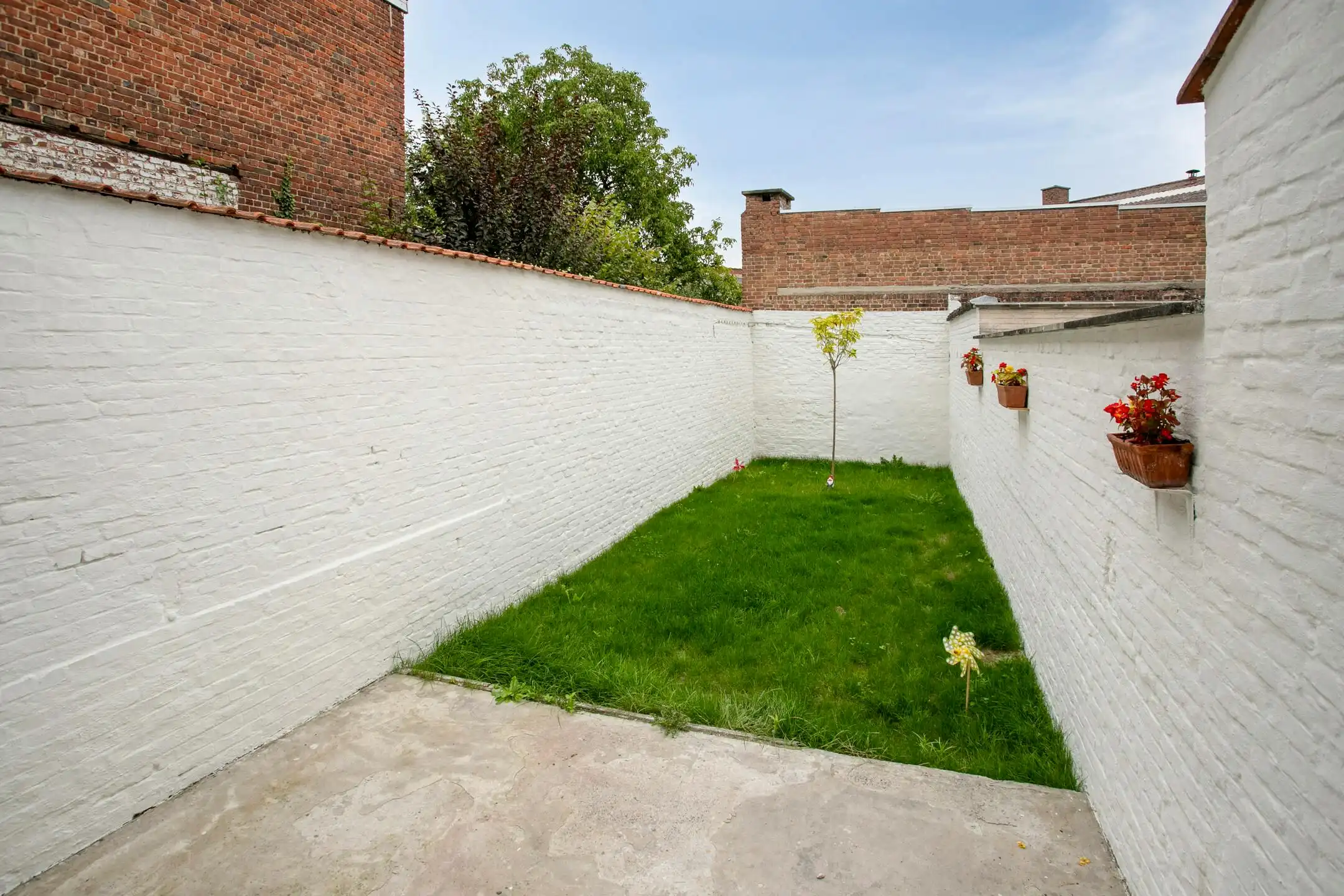  Prachtig vernieuwde woning te koop in centrum Kortrijk foto 18