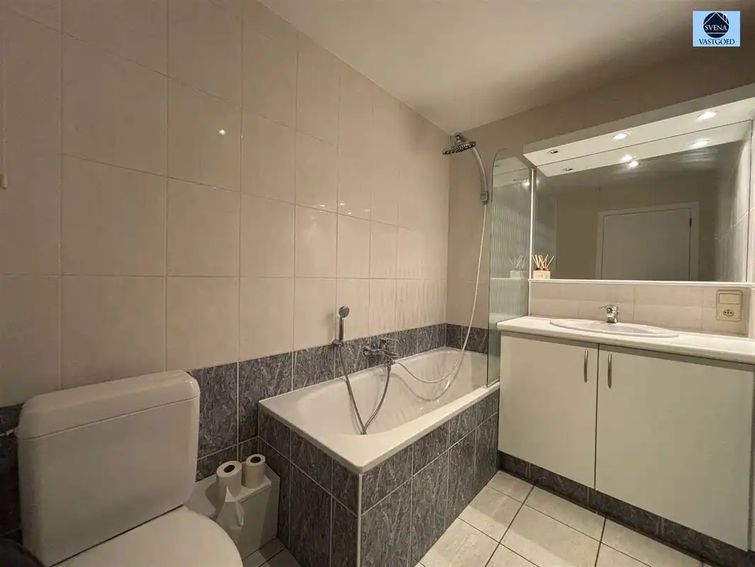 LICHTRIJK APPARTEMENT MET 2 SLAAPKAMERS IN CENTRUM GERAARDSBERGEN foto 8