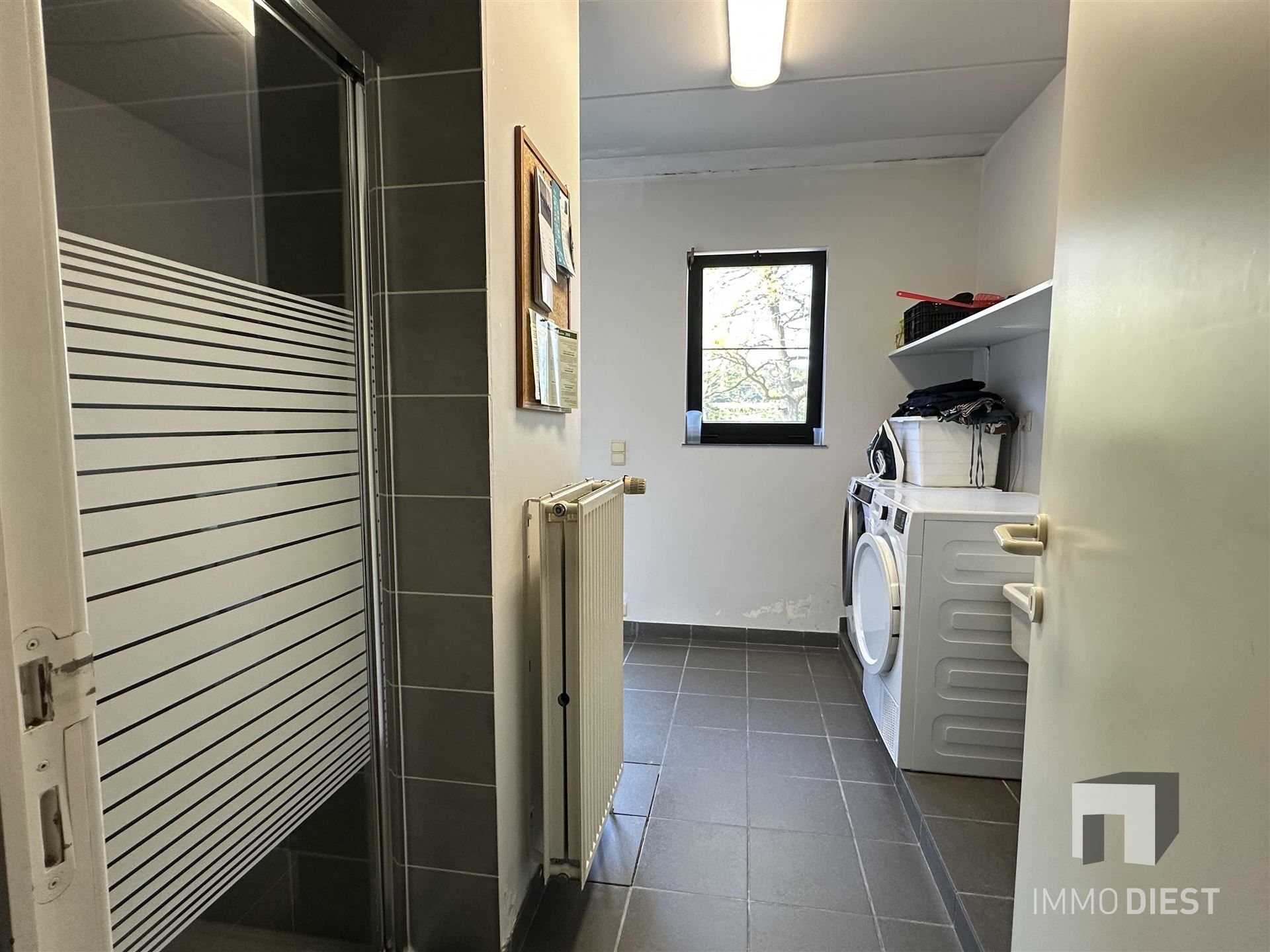 Instapklare woning met zicht op agrarisch gebied - bureau + 3 slpks foto 17