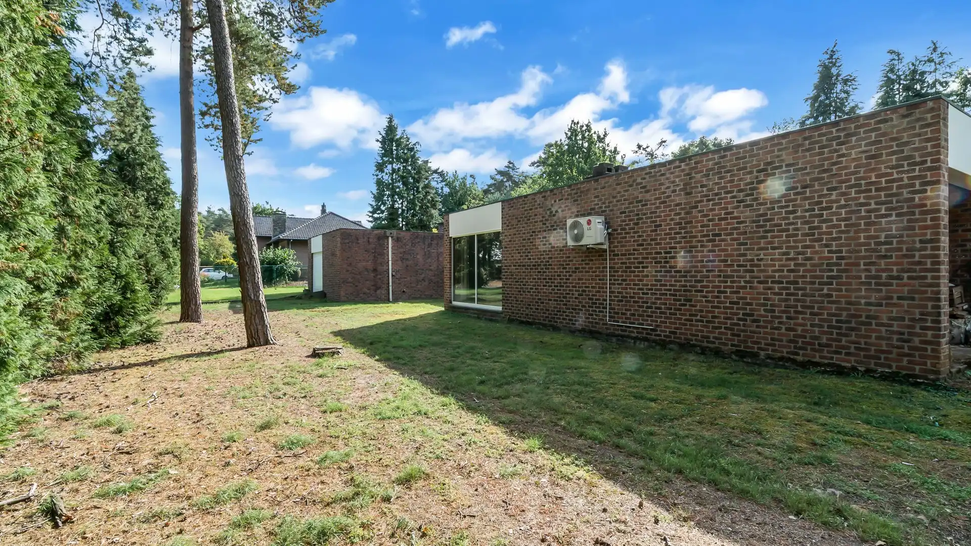 Unieke gelijkvloerse woning  (242 m²) op een uitzonderlijk groot perceel van 28a 17ca foto 26