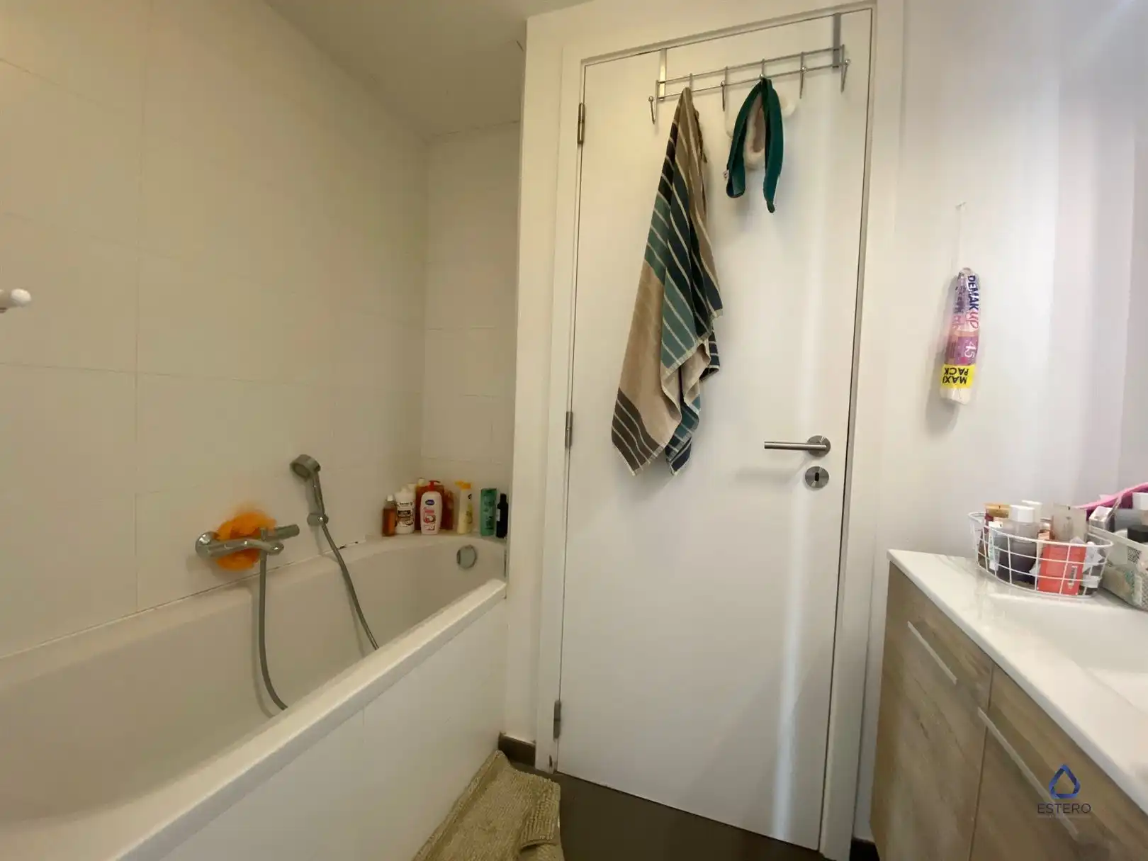 1-slaapkamerappartement met ruim terras foto 7