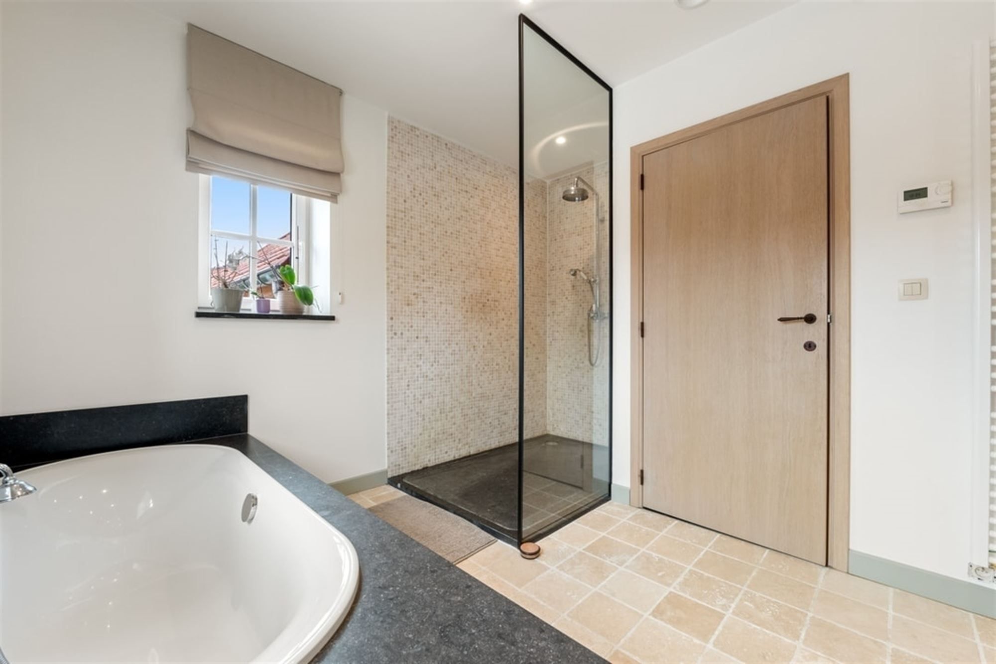 UNIEKE LANDELIJKE GEZINSWONING MET BIJBOUW VAN 320M² OP PRACHTIG PERCEEL  foto 60