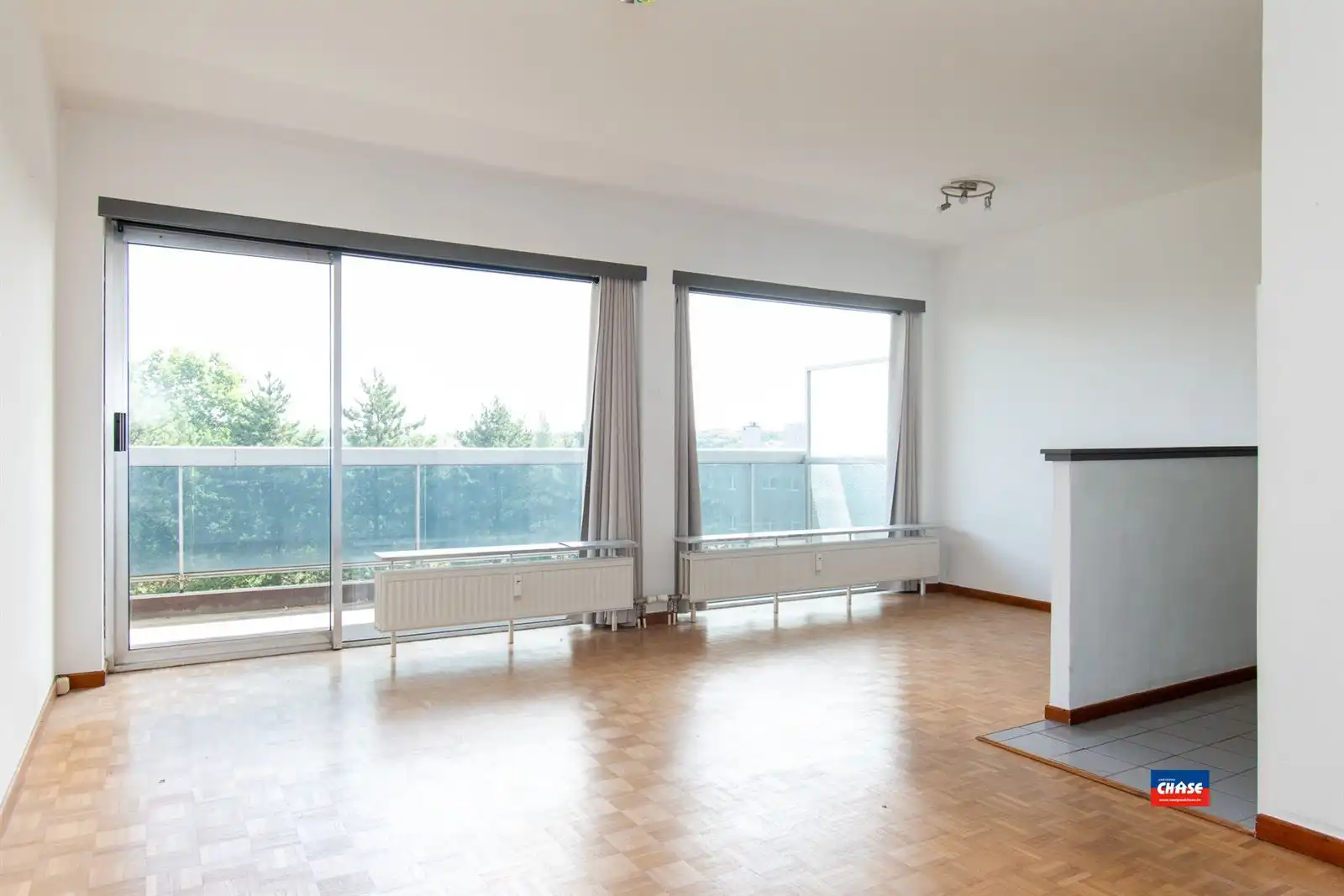 Studio met ruim terras op een gunstige ligging foto 3