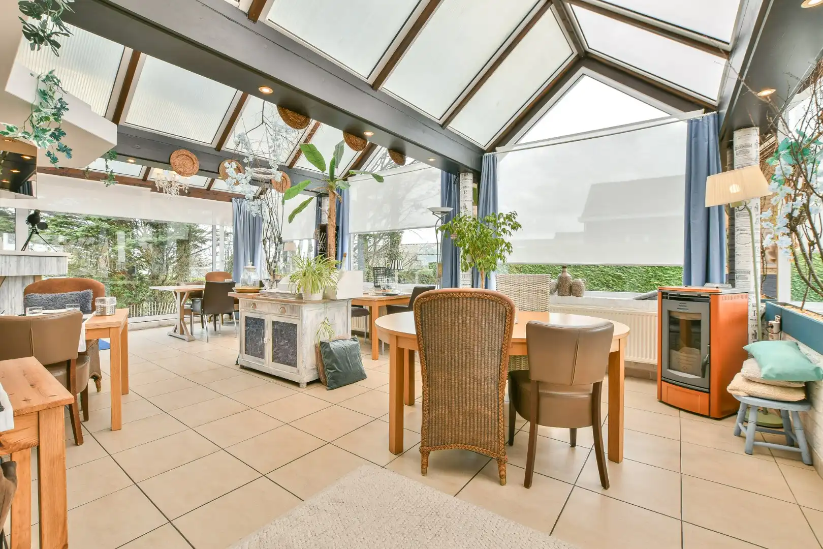 Unieke investeringskans: karaktervol hotel met 18 kamers & woonmogelijkheden te koop!  foto 28
