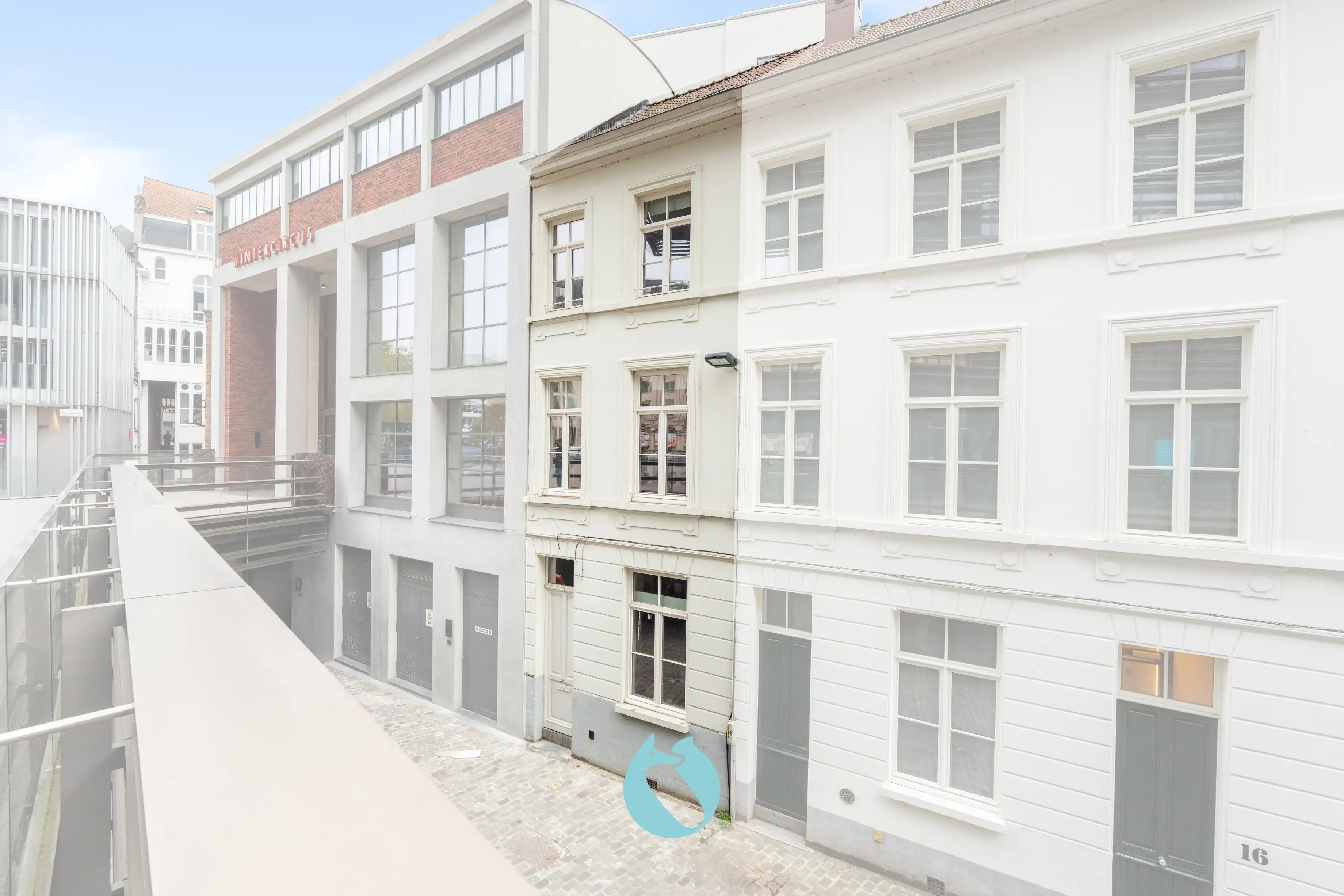 Instapklare stadswoning in het centrum van Gent foto {{pictureIndex}}