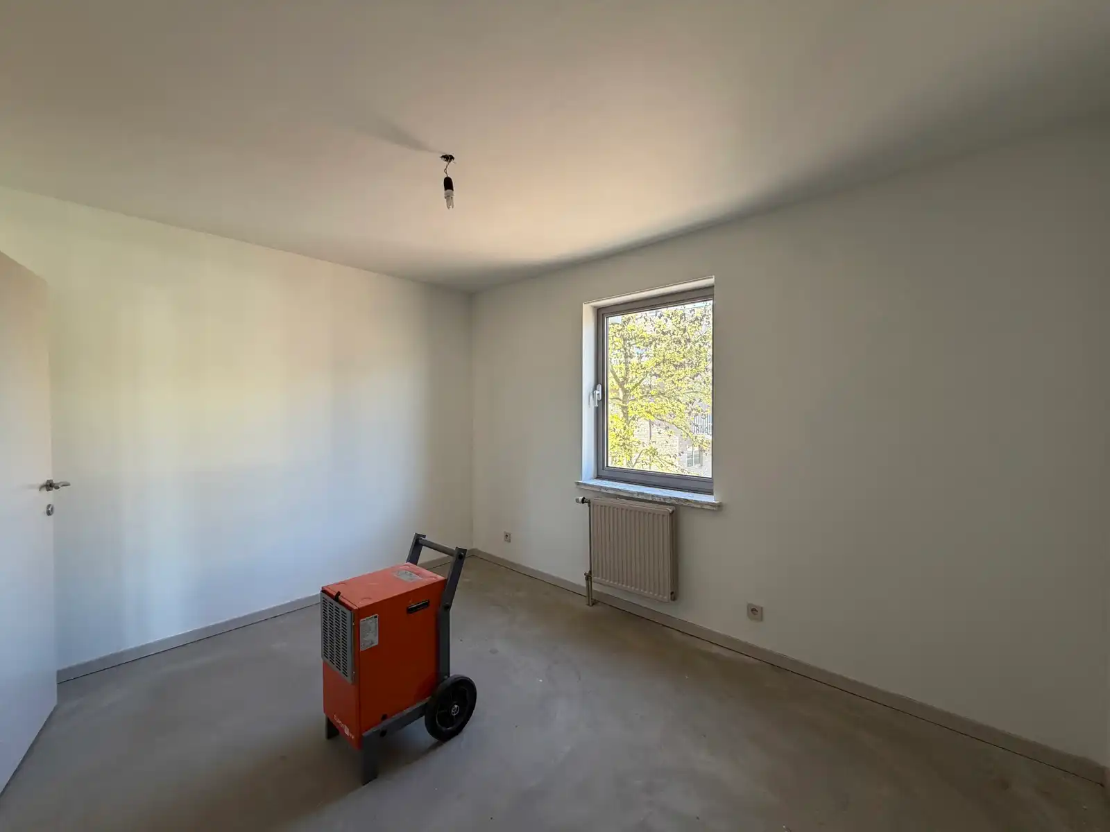 Ruim 3 slpk appartement te huur in Hechtel-Eksel foto 8