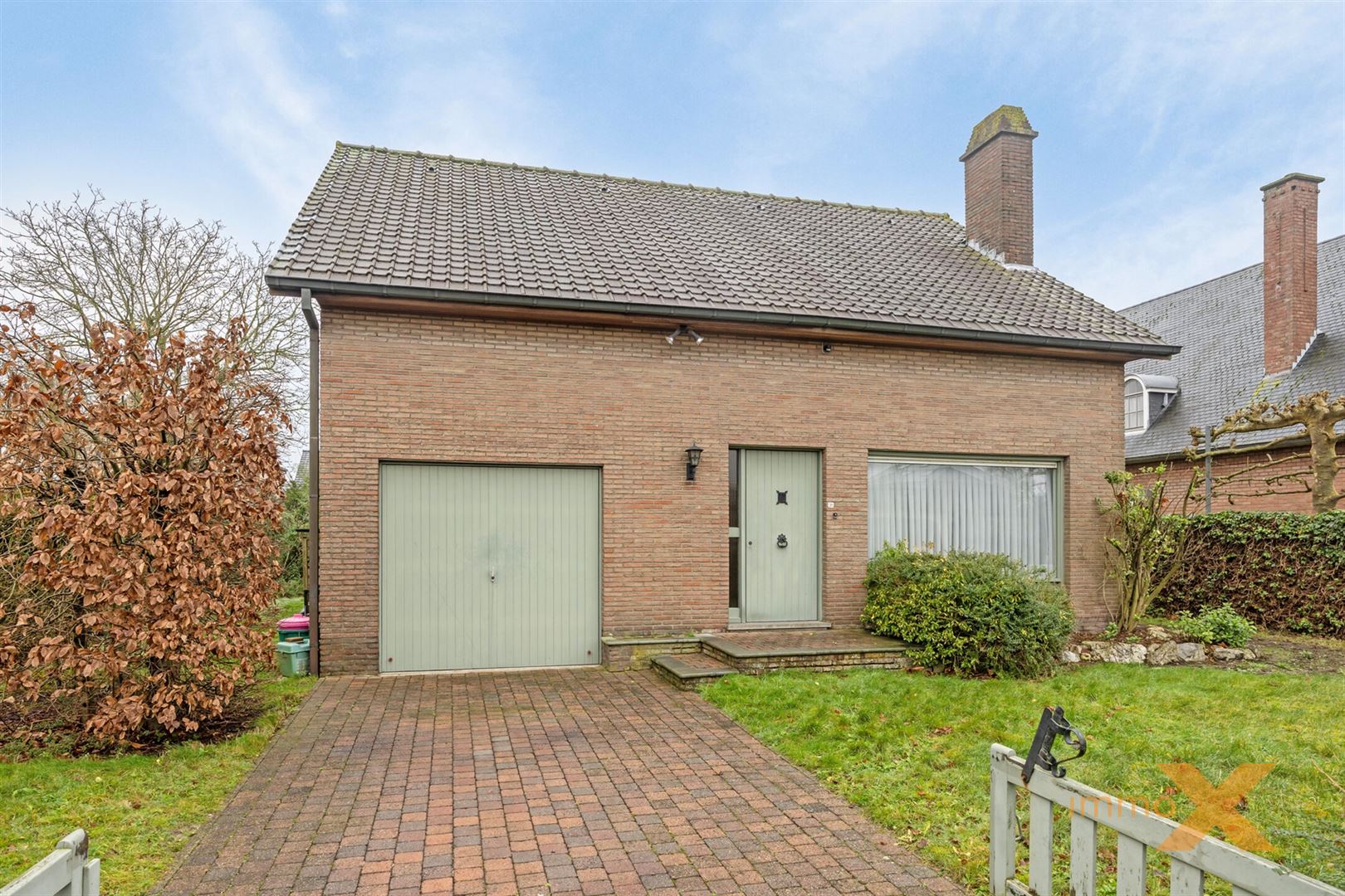 TE RENOVEREN VILLA MET 4 SLPKS EN GARAGE foto 2