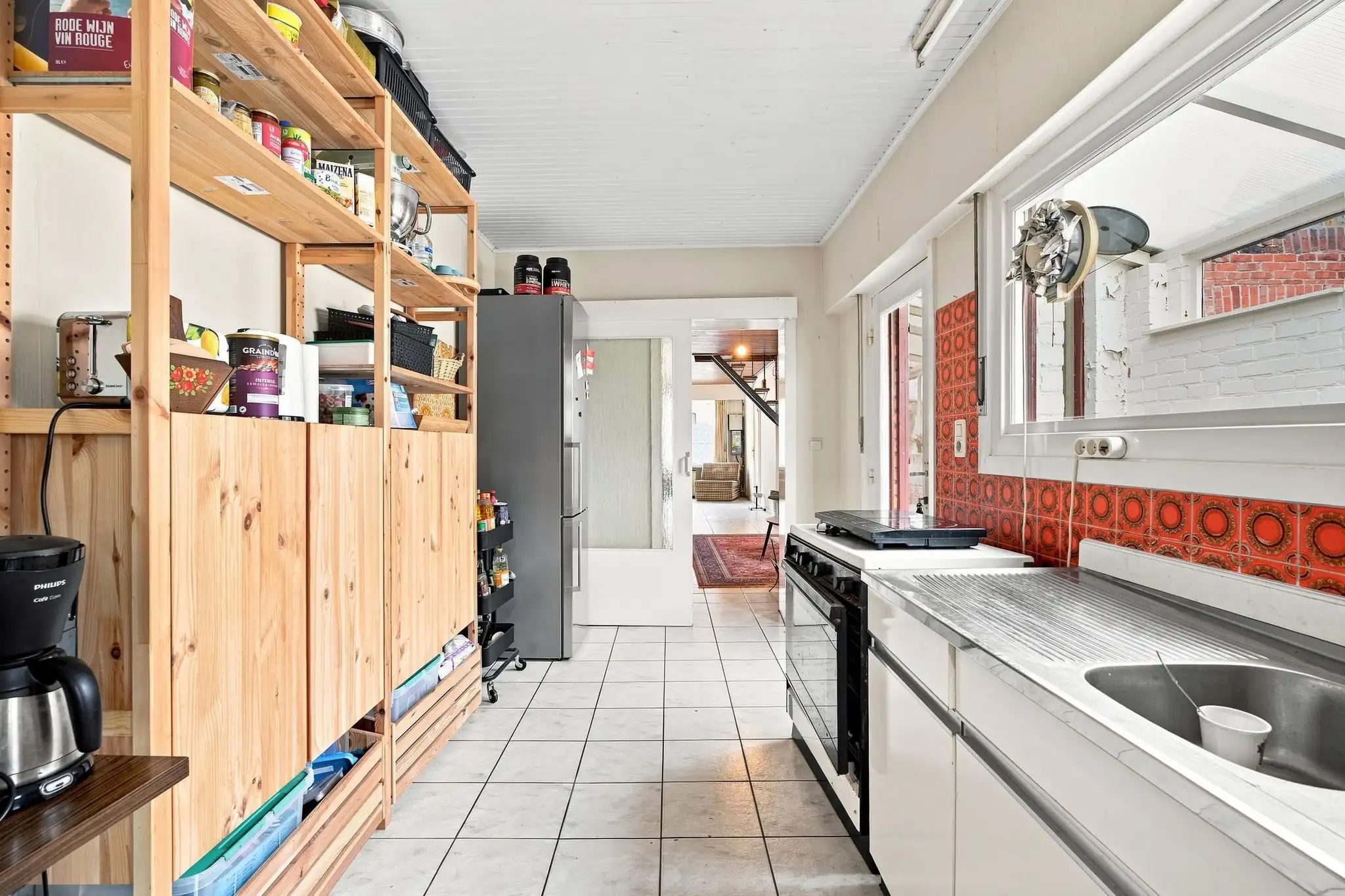 Ruime en praktische te renoveren rijwoning in Sint-Michiels foto 4