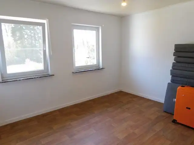 Instapklare woning met garage en tuin foto 9