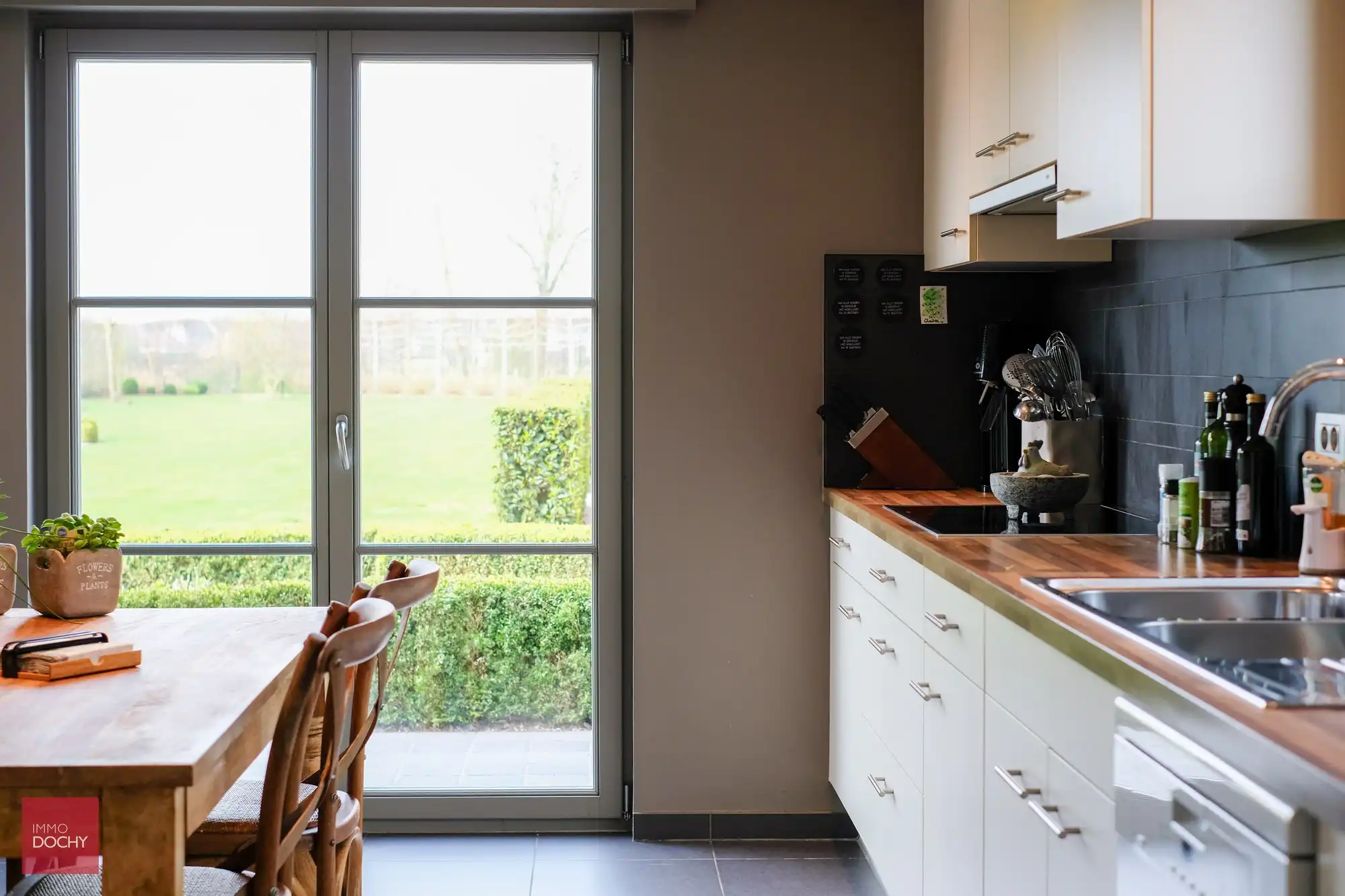 Uitermate goed onderhouden VILLA op goede ligging | Meirelos foto 5