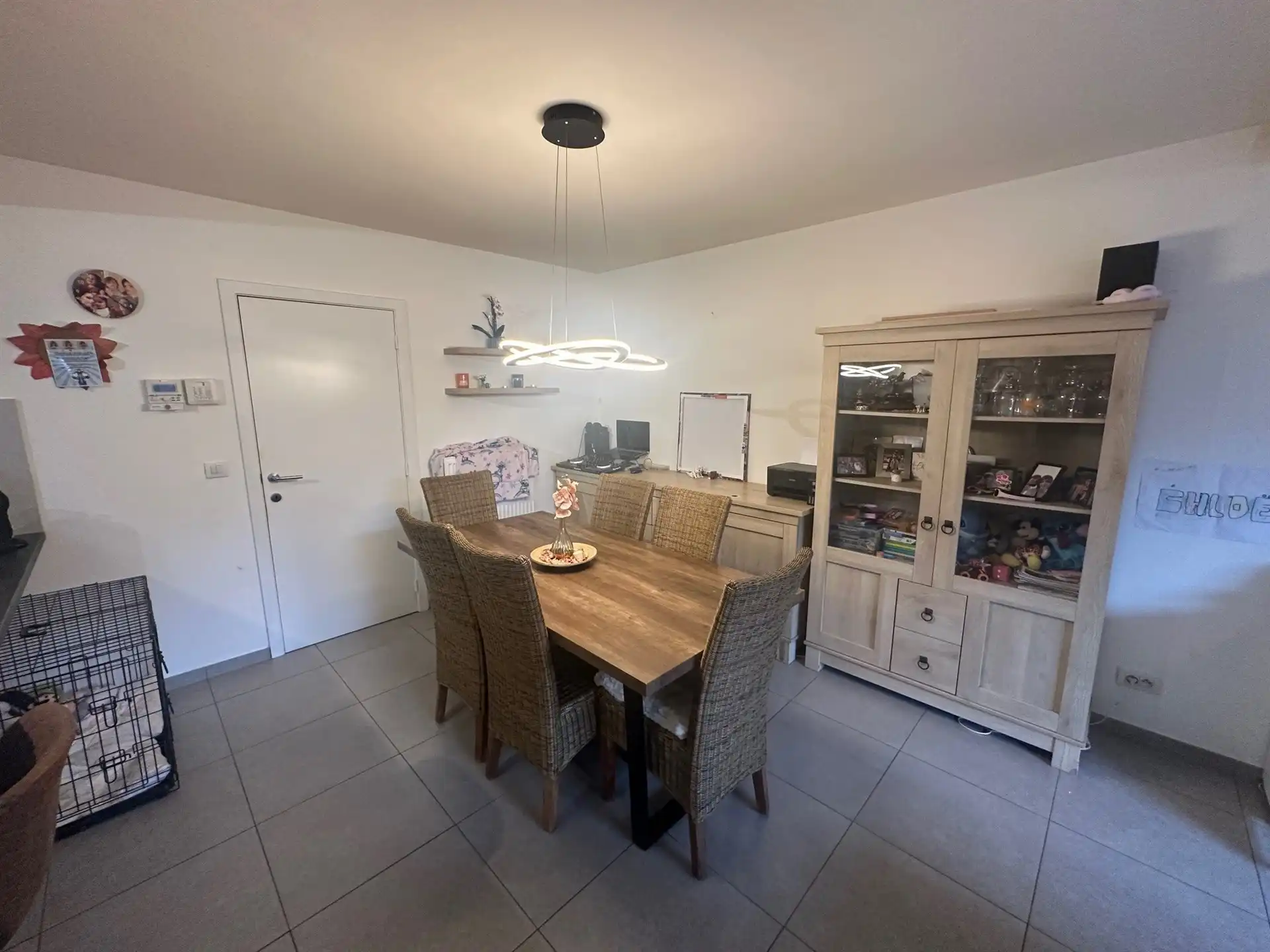 Gelijkvloers appartement met 2 slaapkamers en parkeerplaats foto 4