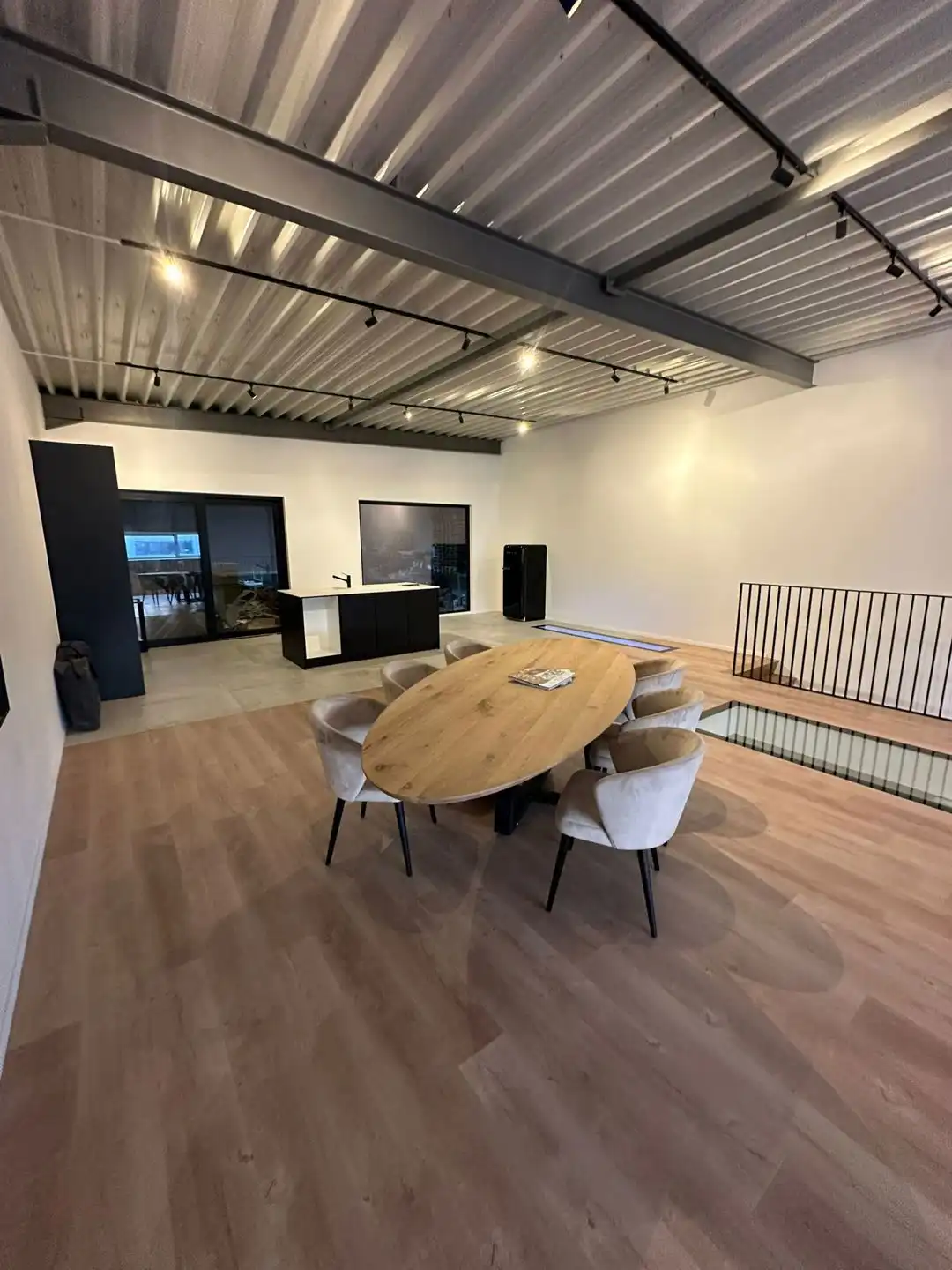 Bedrijfsvastgoed te koop foto 12