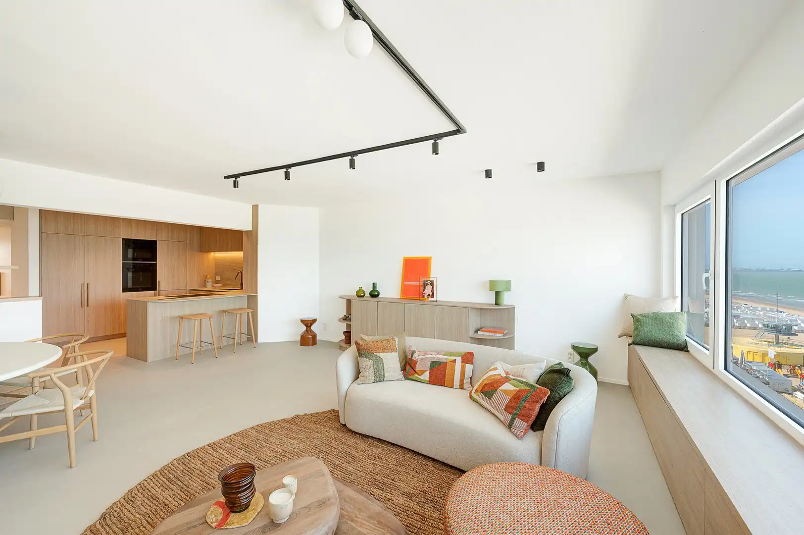 Prachtig gerenoveerd appartement met frontaal zeezicht, tussen het Lichttorenplein en het Albertplein. foto 11