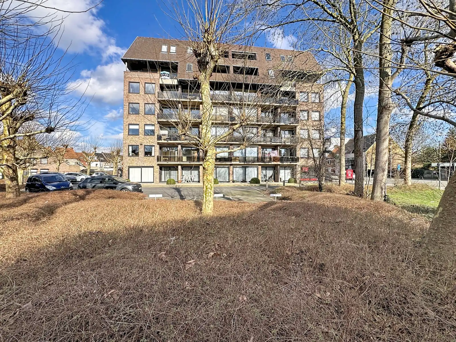 ENERGIEZUINIG appartement  met 2 slps én parkeerplaats! foto {{pictureIndex}}