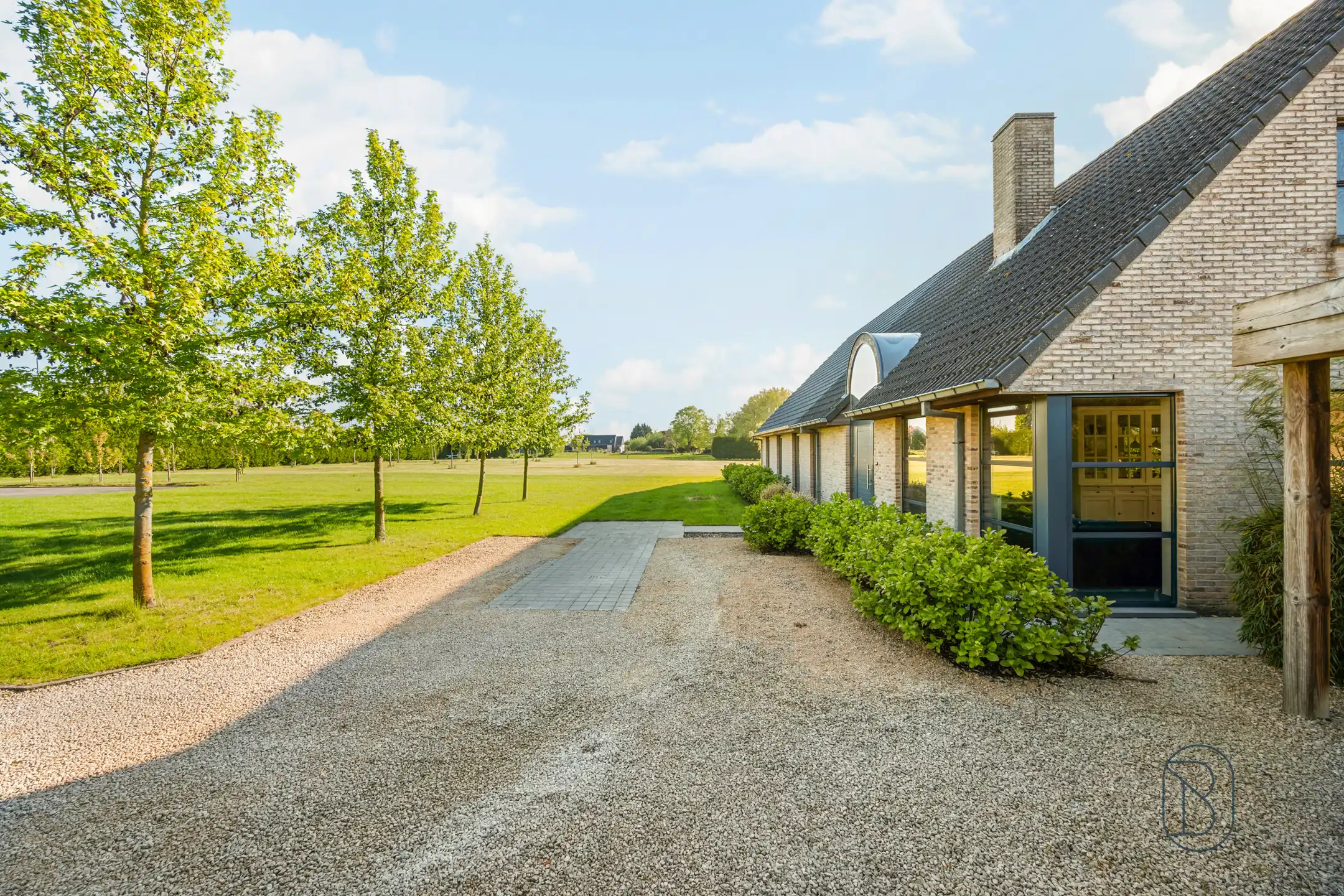 Prachtige eigendom met 2 wooneenheden op 6339m2!  foto 3