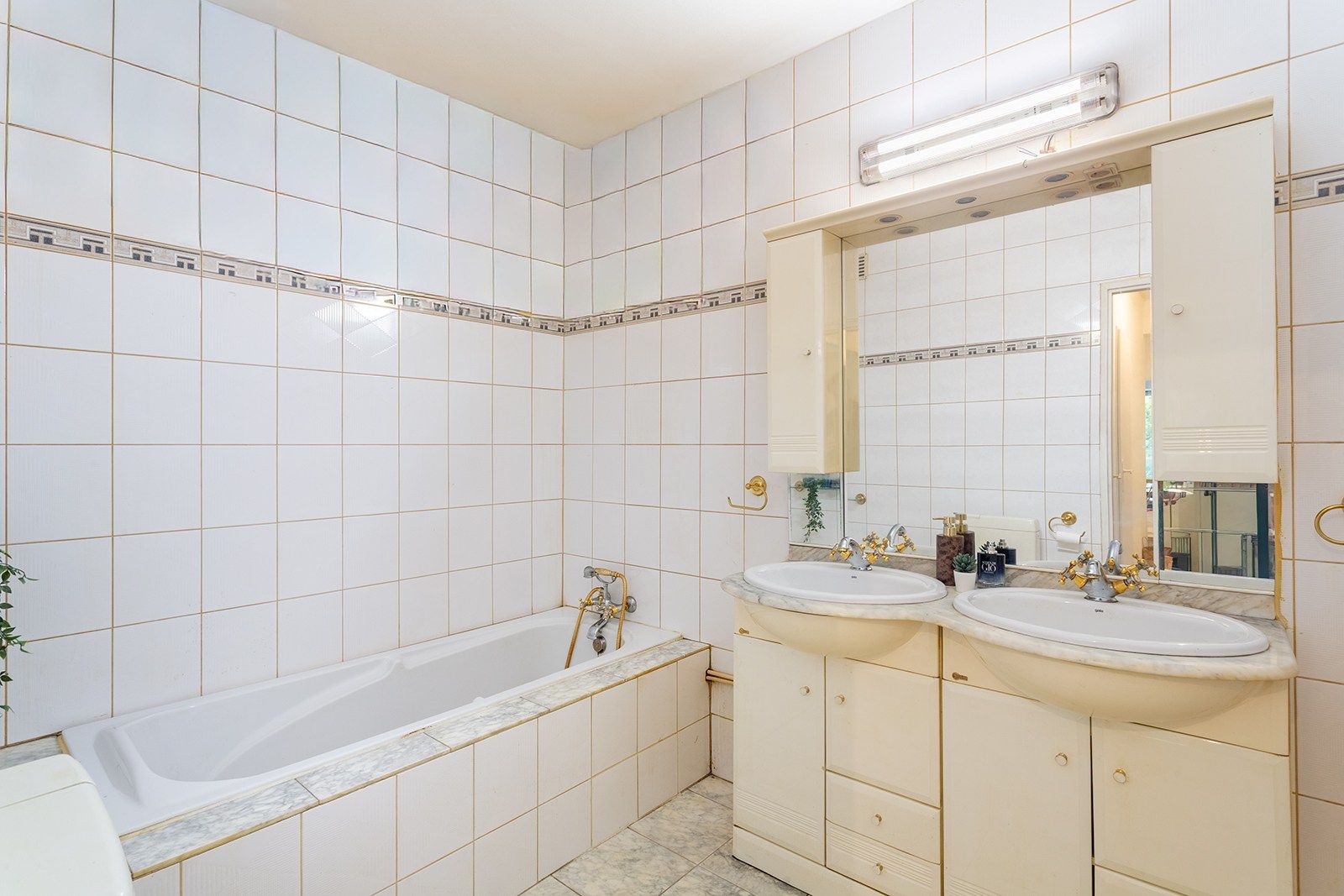 2 slaapkamer appartement met veel lichtinval foto 22