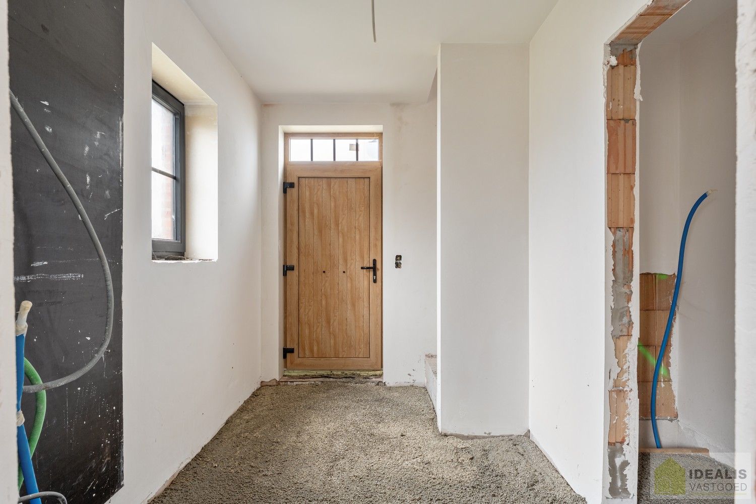 PRACHTIGE NIEUWBOUWWONING (GRONDAANDEEL €85.000,00 + 12% REGISTRATIERECHTEN EN CONSTRUCTIE €293.000,00 + 21% BTW) MET EEN HEERLIJK LICHTRIJKE WOONKAMER MET OPEN KEUKEN MET AANSLUITEND BERGPLAATS, 3 SLAAPKAMERS, EEN RUIME BADKAMER VOORZIEN VAN ALLE COMFORT! EEN HEERLIJK RUIM HUIS MET EEN LEUKE TUIN, OP EEN GEGEERDE LOCATIE NABIJ HET CENTRUM VAN REPPEL! foto 3