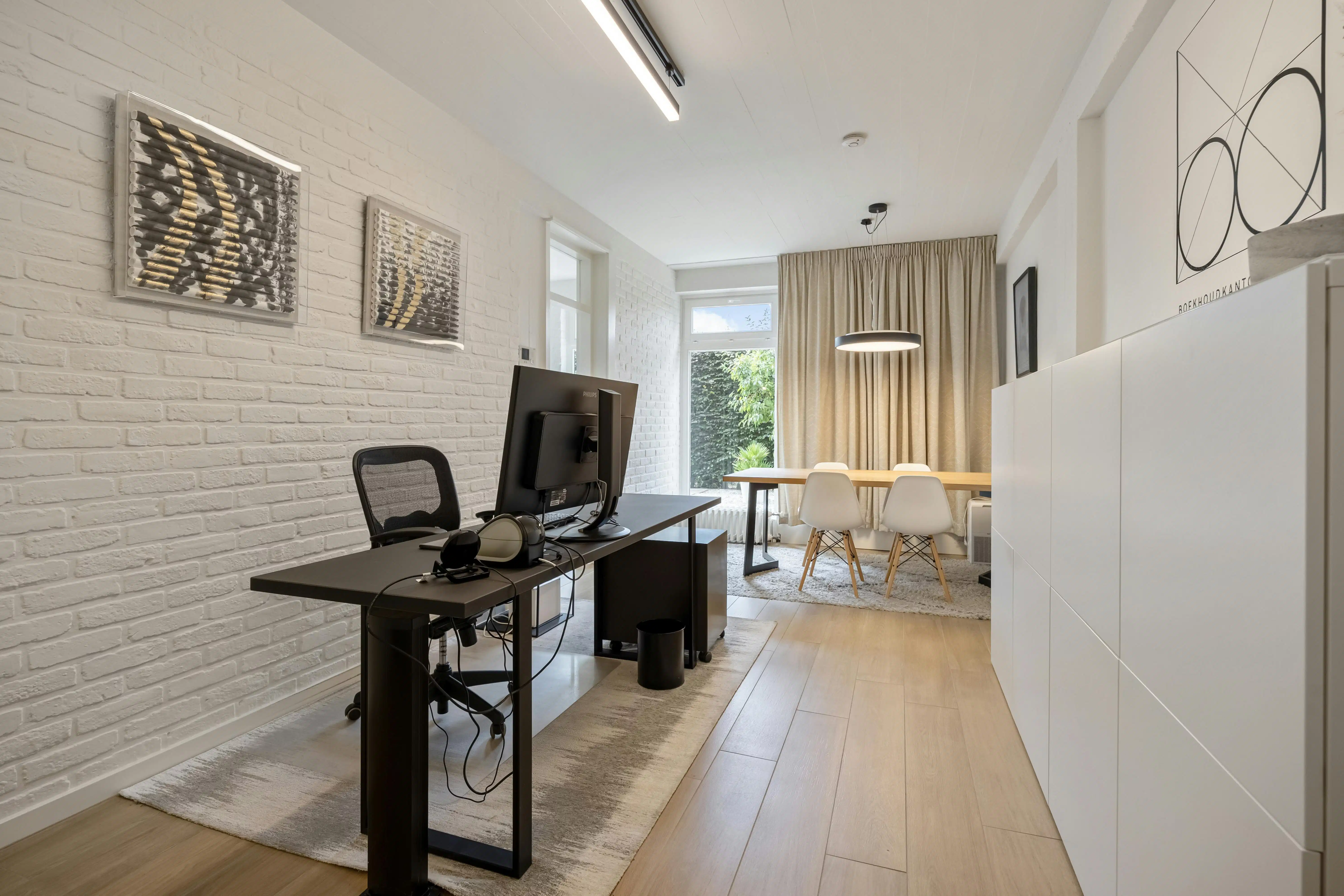 Uitzonderlijke villa met praktijk op toplocatie in Hasselt foto 12