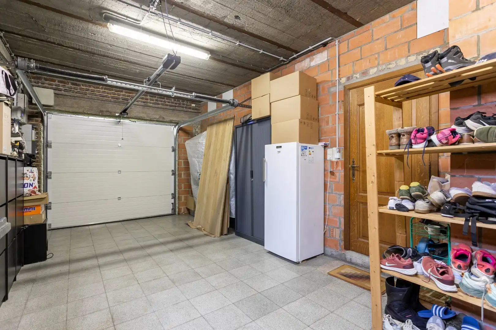 Ruime woning met naastgelegen bouwgrond en loods foto 35